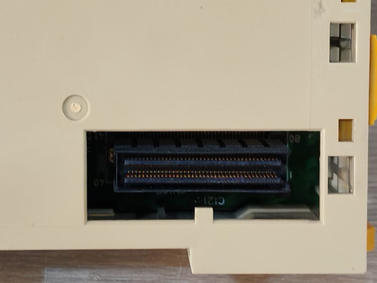 Omron CJ1W-ID211 Omron CJ1W-ID211 Input Module 6