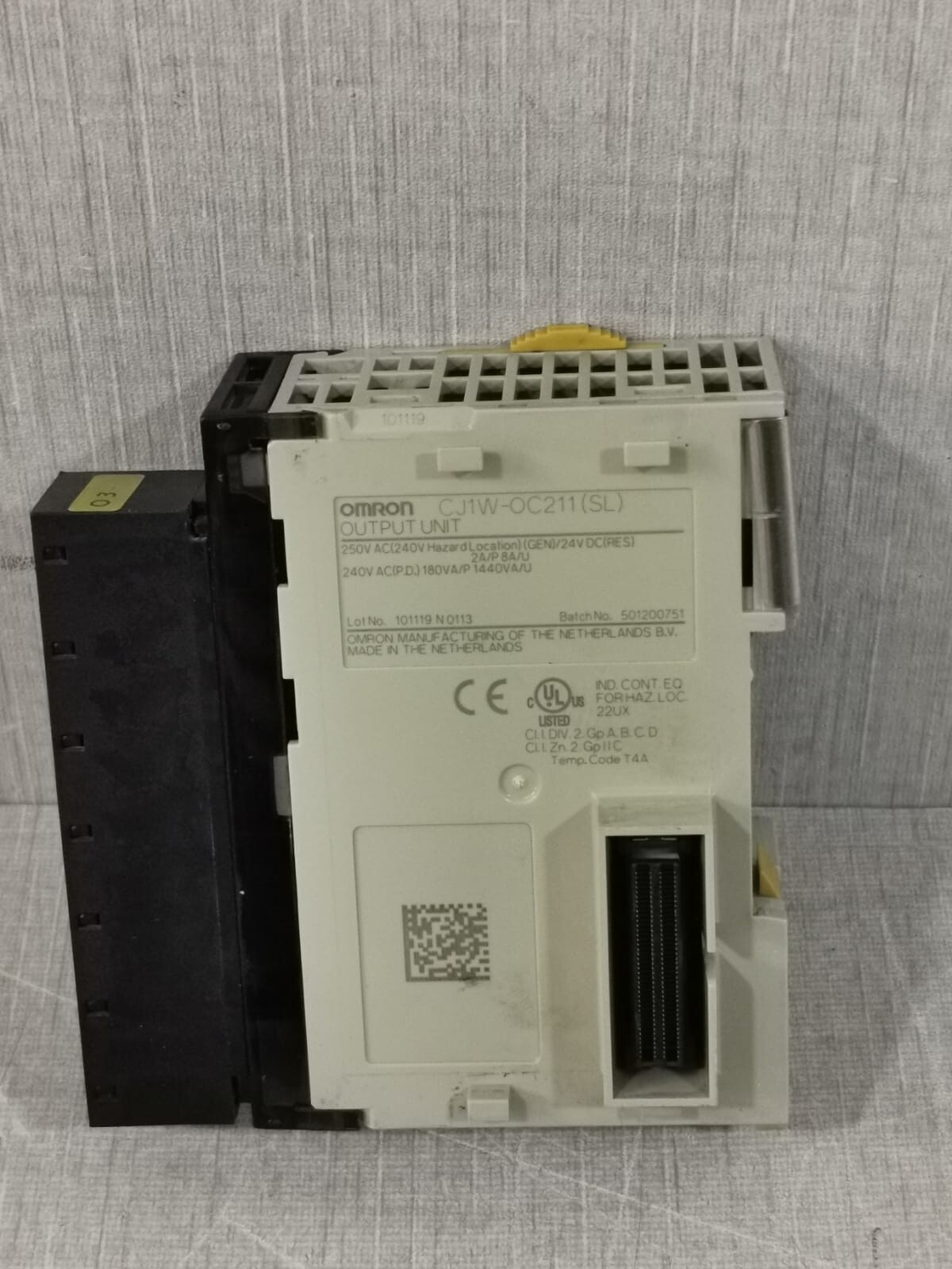 Omron CJ1W-OC211(SL) OMRON CJ1W-OC211(SL)-OUTPUT UNIT 3