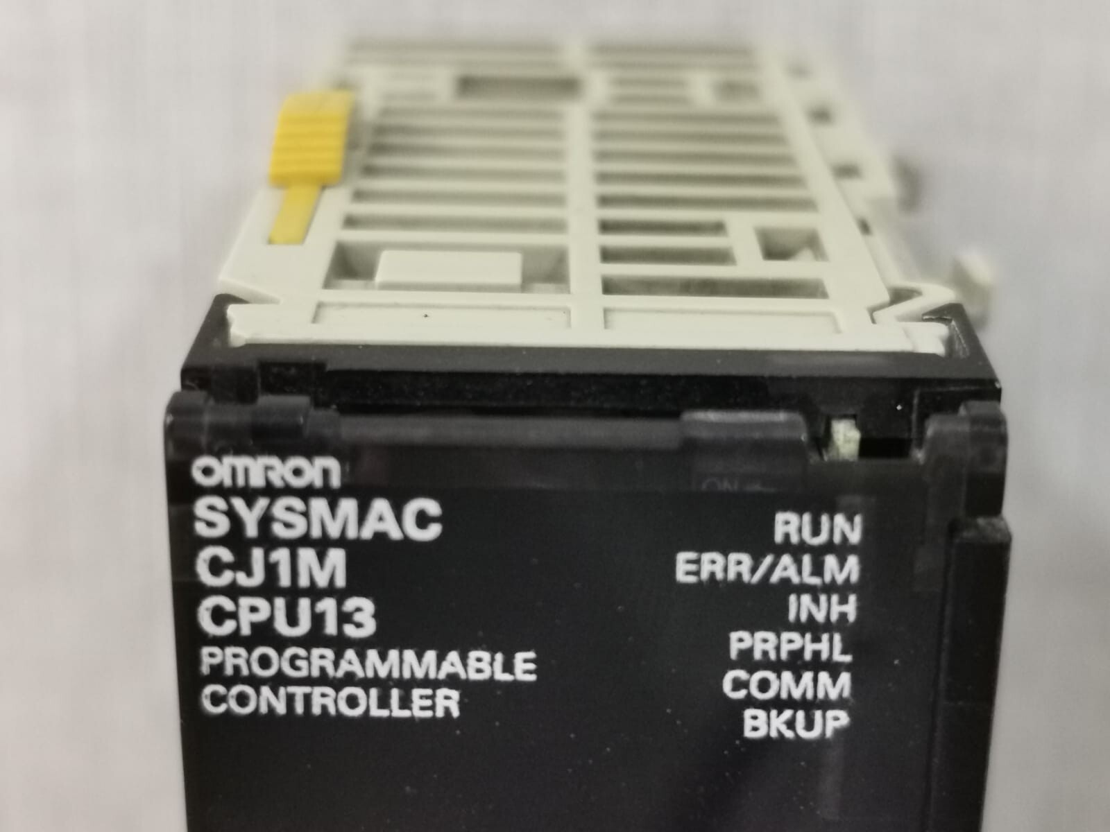 Omron CJ1M-CPU13 OMRON - CJ1M-CPU13 PROGRAMMABLE CONTROLLER 2