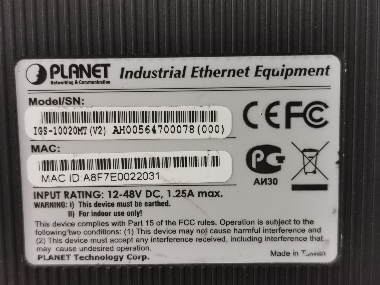Planet Technology IGS-10020MT, IGS-10020MT(V2) PLANET IGS-10020MT(V2) 8 PORT FAST ETHERNET SWITCH 3