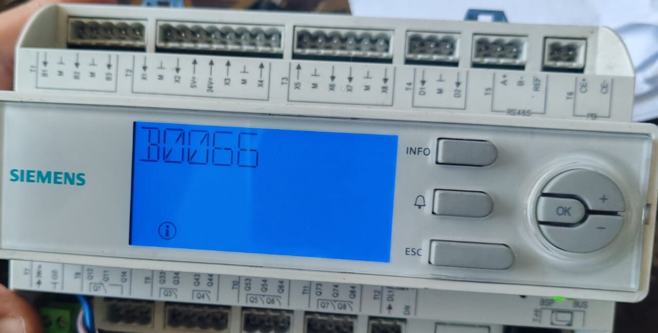 Siemens POL424.70/STD SIEMENS POL424.70/STD CONTROLLER 2