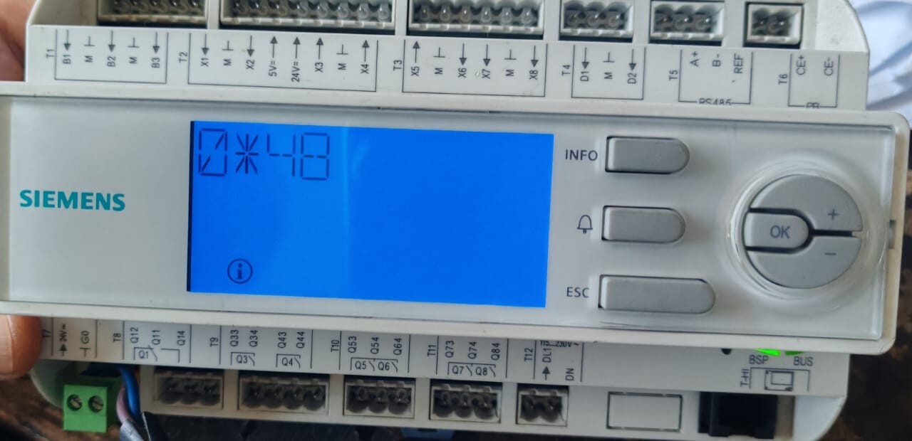 Siemens POL424.70/STD SIEMENS POL424.70/STD CONTROLLER 4