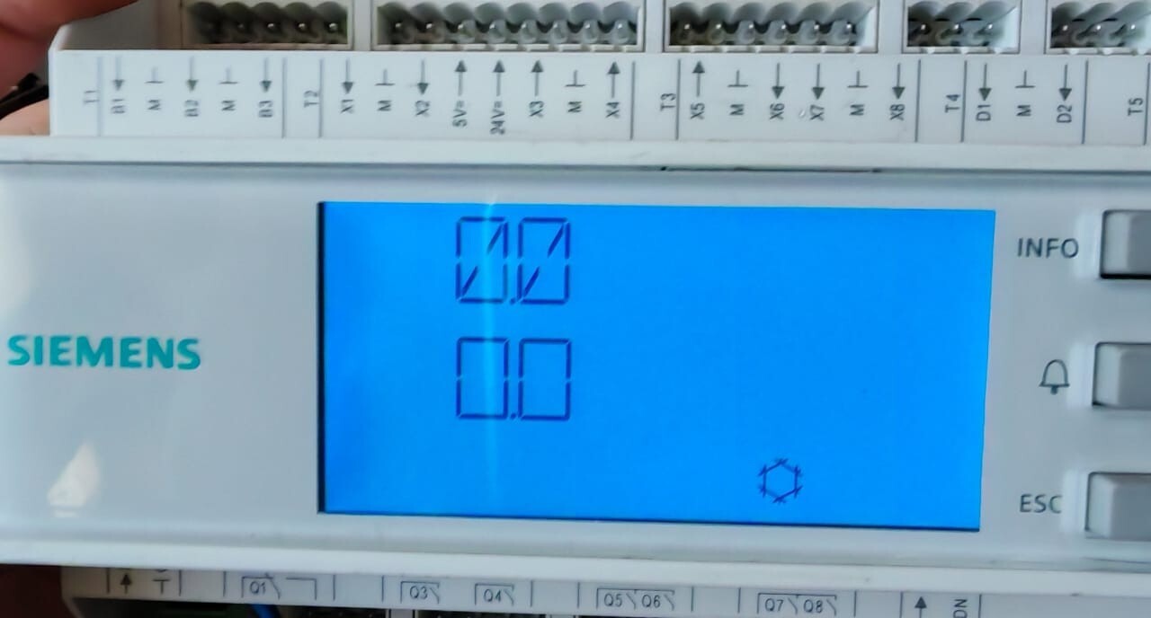 Siemens POL424.70/STD SIEMENS POL424.70/STD CONTROLLER 5