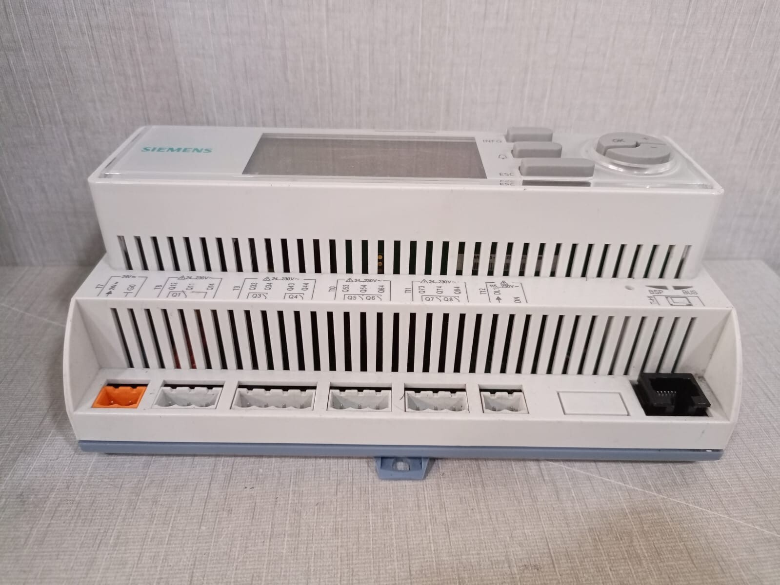 Siemens POL424.70/STD SIEMENS POL424.70/STD CONTROLLER 9
