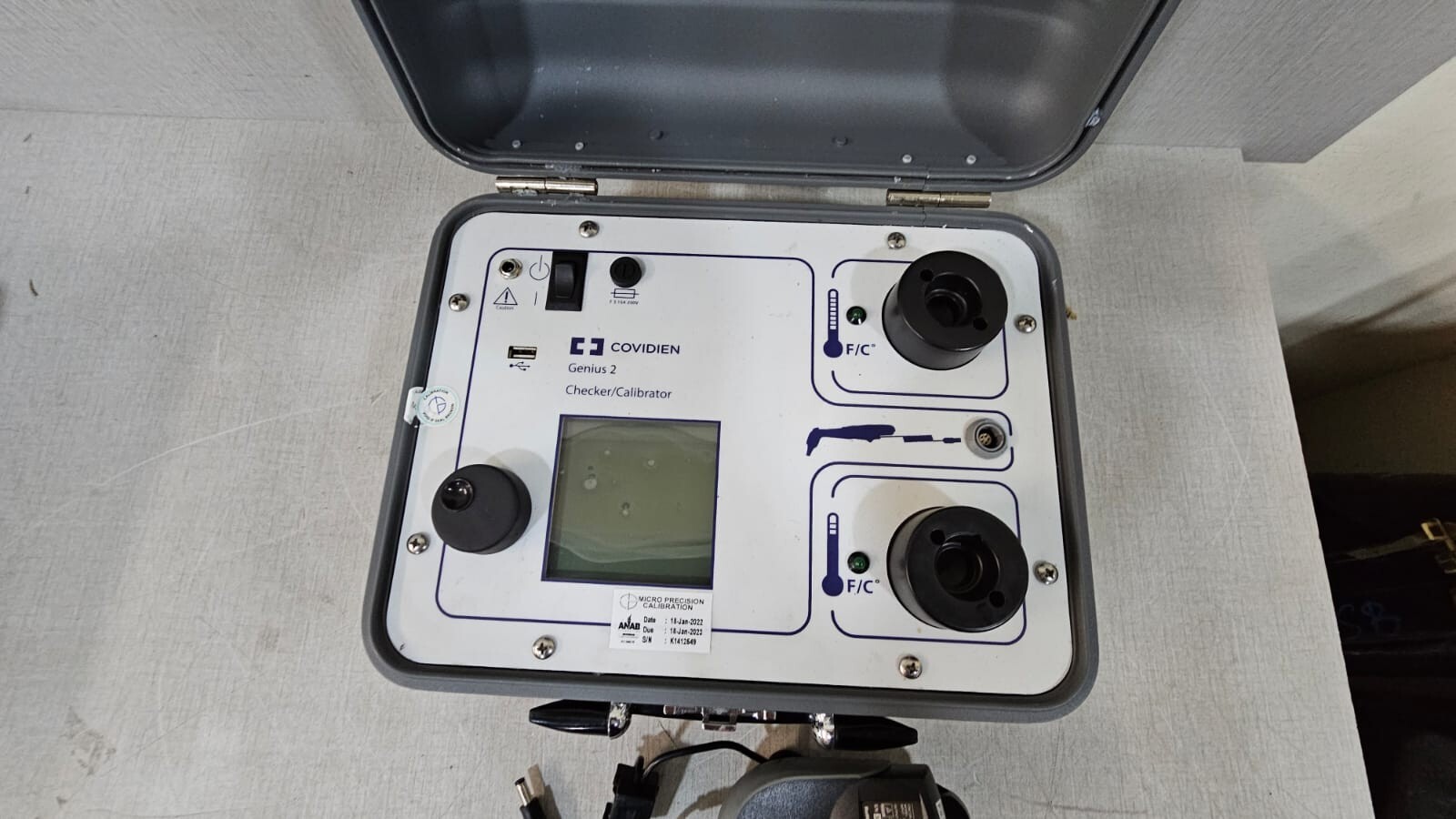 Covidien Genius 2 Covidien Genius 2 Checker/Calibrator REF 303097 with Accessories 8