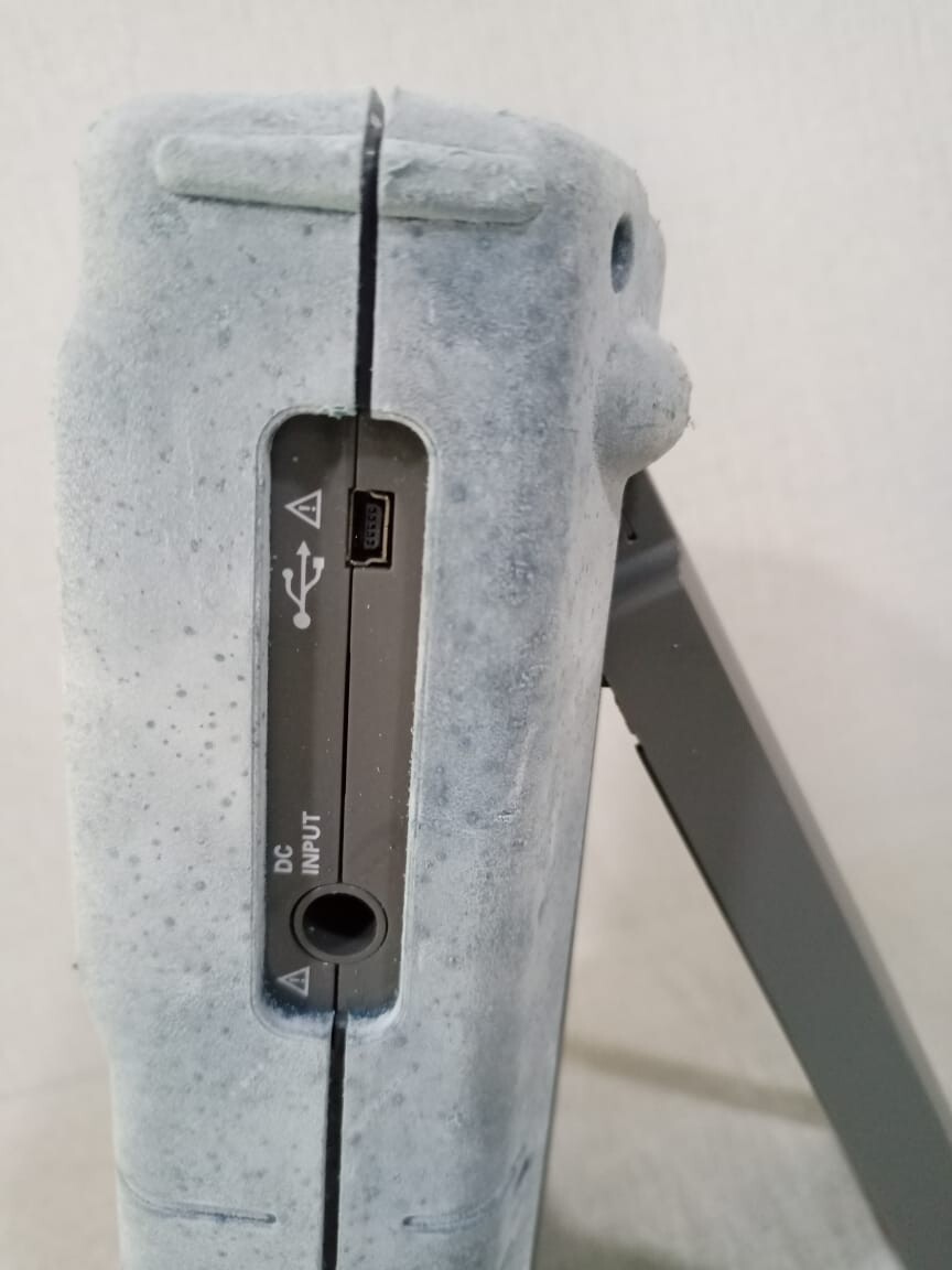 Agilent U1602A Agilent U1602A 20MHz Handheld Dual Channel Digital Oscilloscope 200 MSas U1600A 5