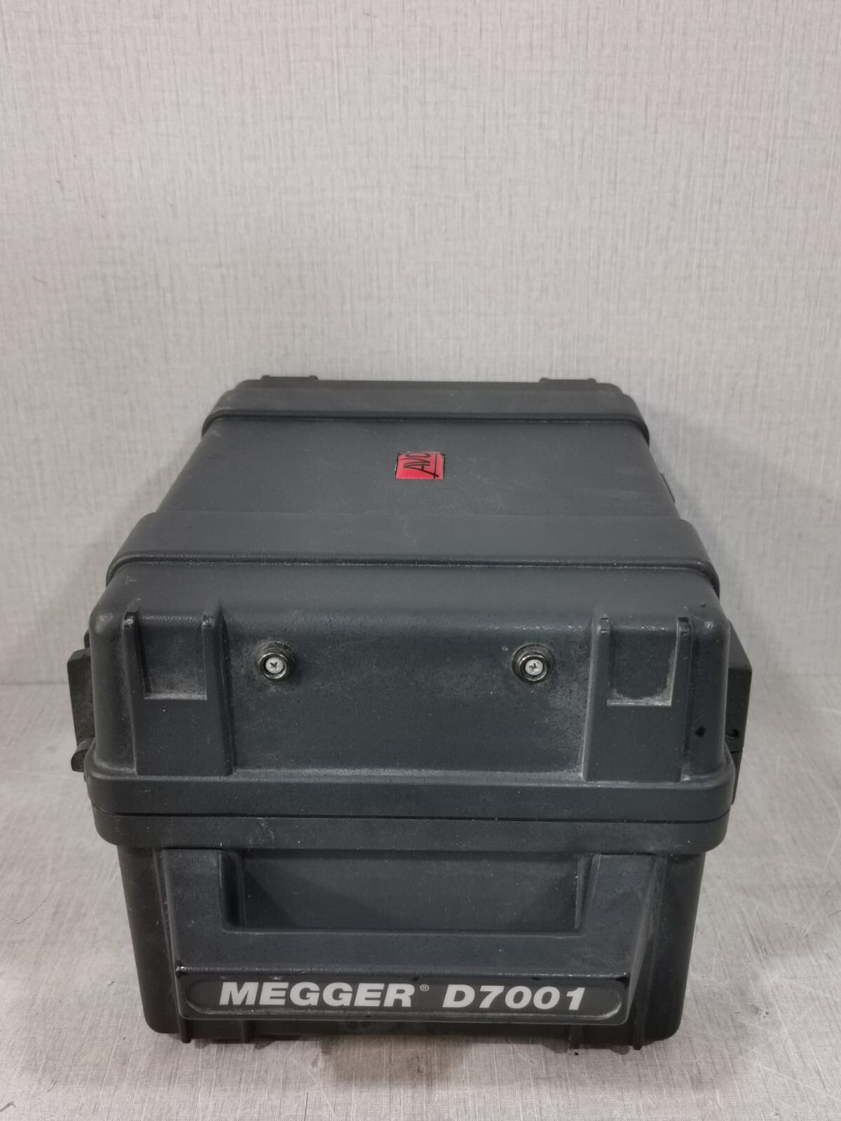 Megger D7001 Megger Ducter D7001 Digital Low Resistance Ohmeter 8