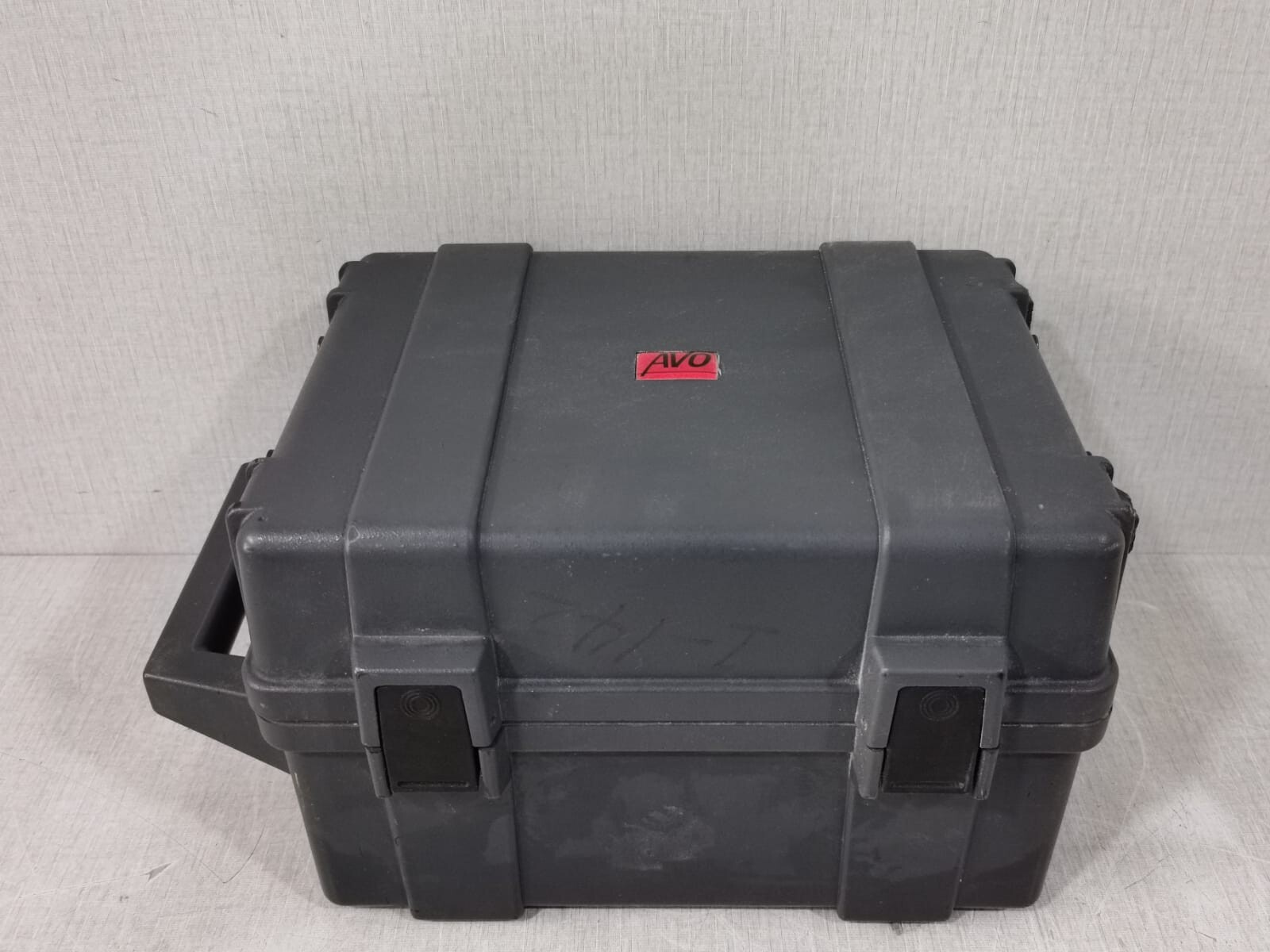 Megger D7001 Megger Ducter D7001 Digital Low Resistance Ohmeter 9