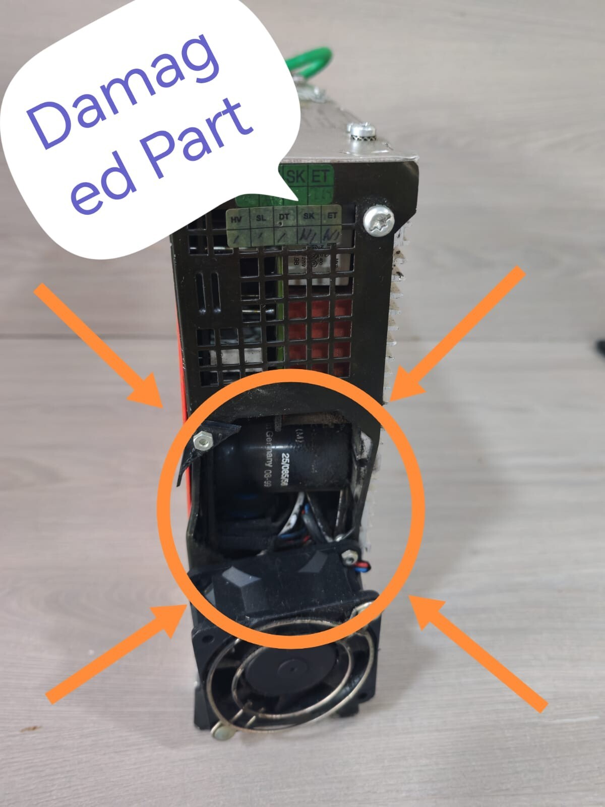 LUST MC7402 LUST MC7402 POSMOD3.0 Servo Drive & DENTS 10