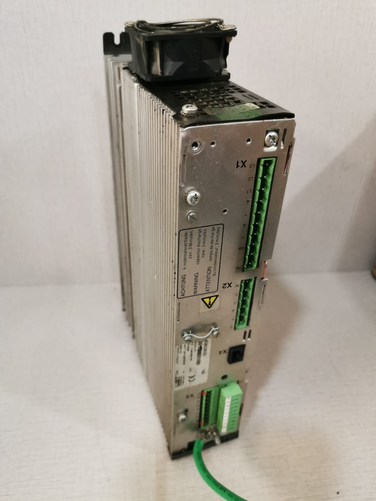 LUST MC7402 POSMOD3.0 Servo Drive WITH BROKEN PART & DENTS