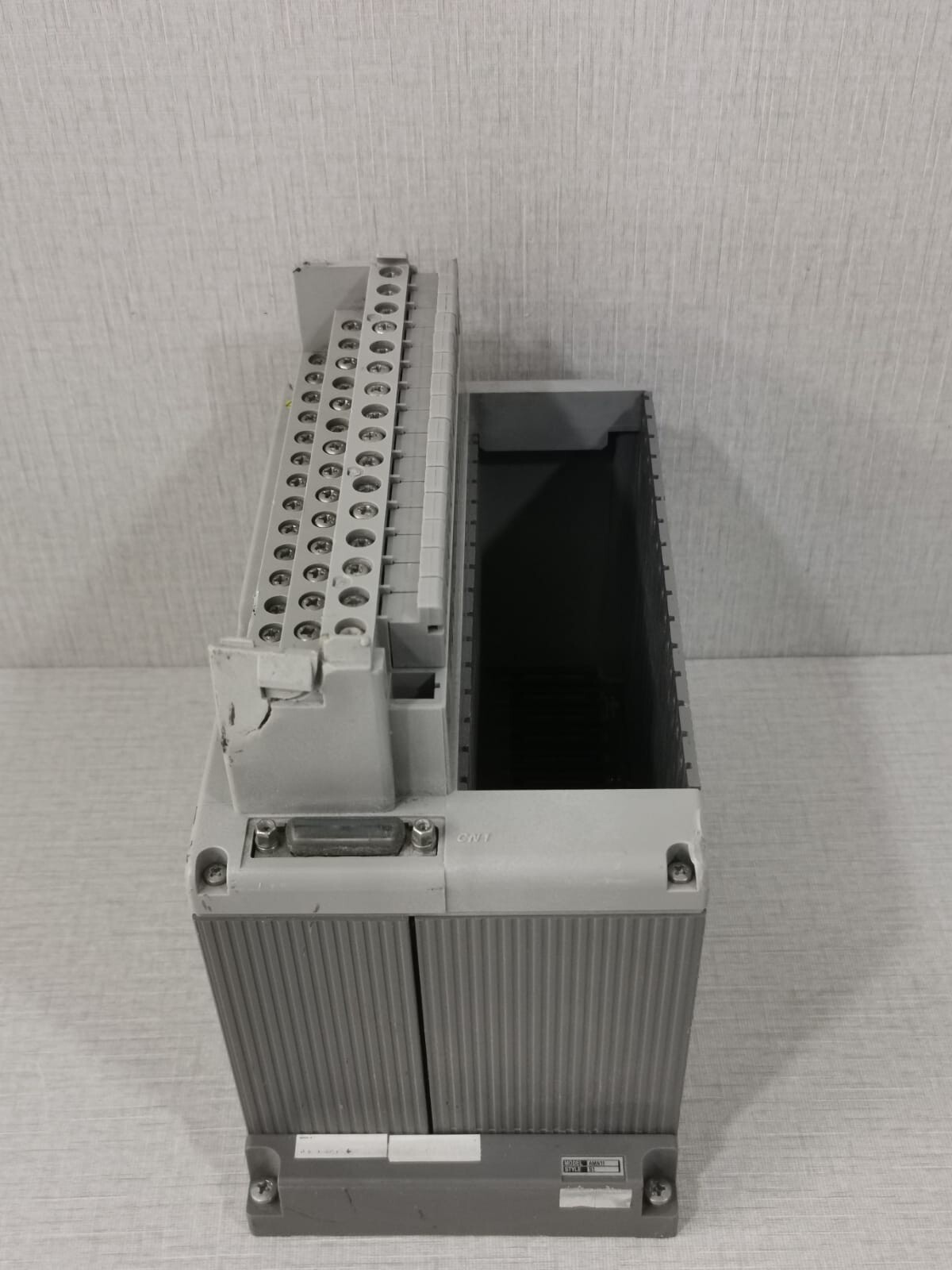 Yokogawa AMN11 YOKOGAWA AMN11 PLC Rack Chassis Base Unit Style S1 3