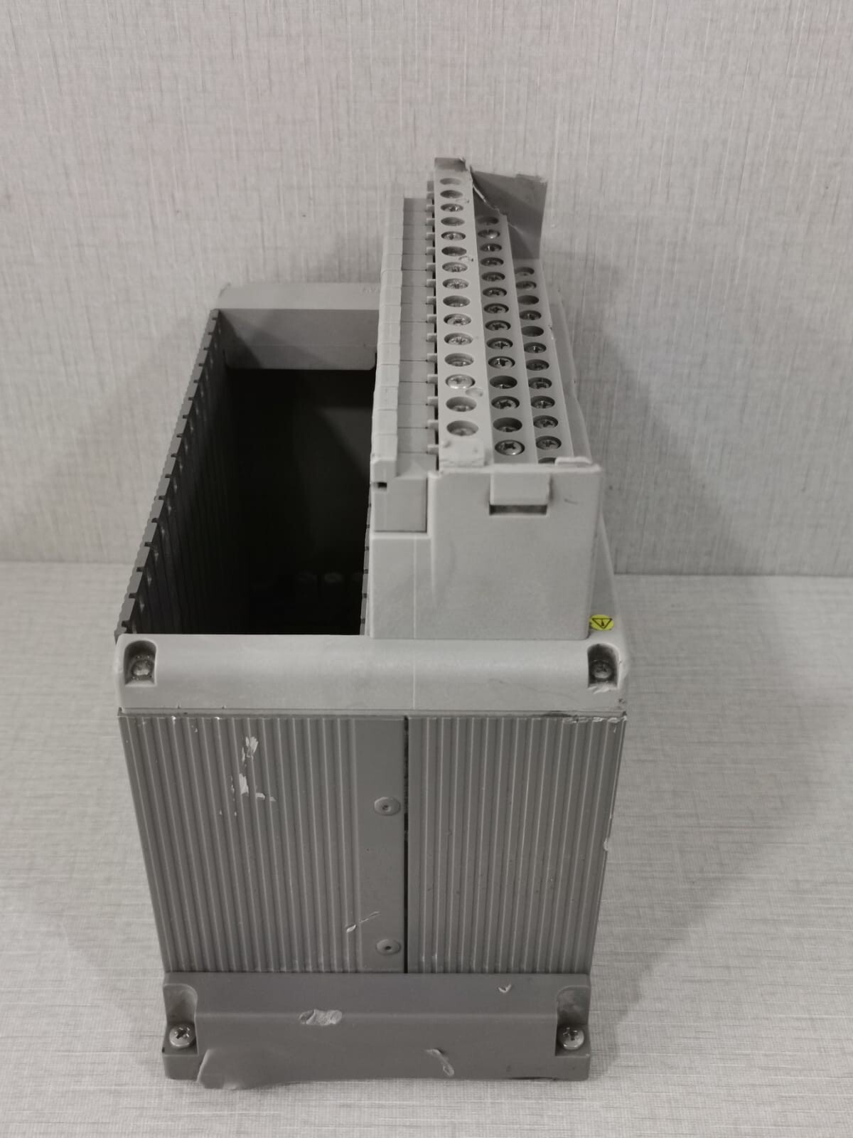 Yokogawa AMN11 YOKOGAWA AMN11 PLC Rack Chassis Base Unit Style S1 5