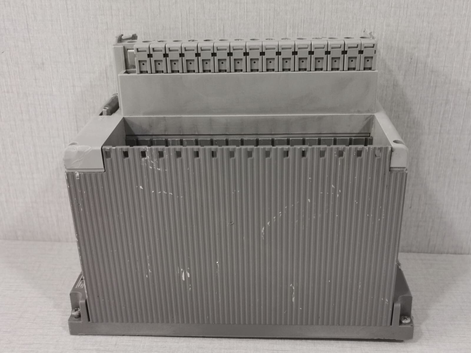 Yokogawa AMN11 YOKOGAWA AMN11 PLC Rack Chassis Base Unit Style S1 7