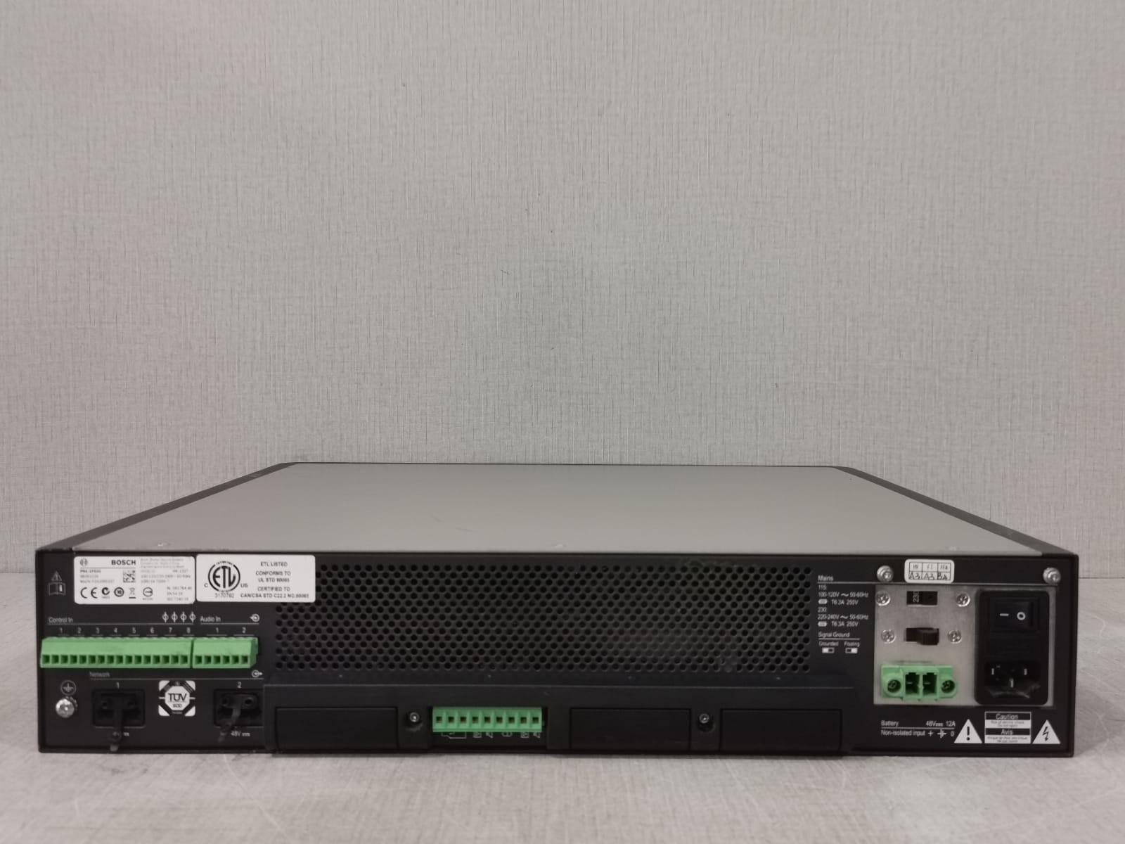 BOSCH PRS-1P500 BOSCH PRS-1P500 / F01U065237 POWER AMPLIFIER HW 06/10 100-120/220-240V 10