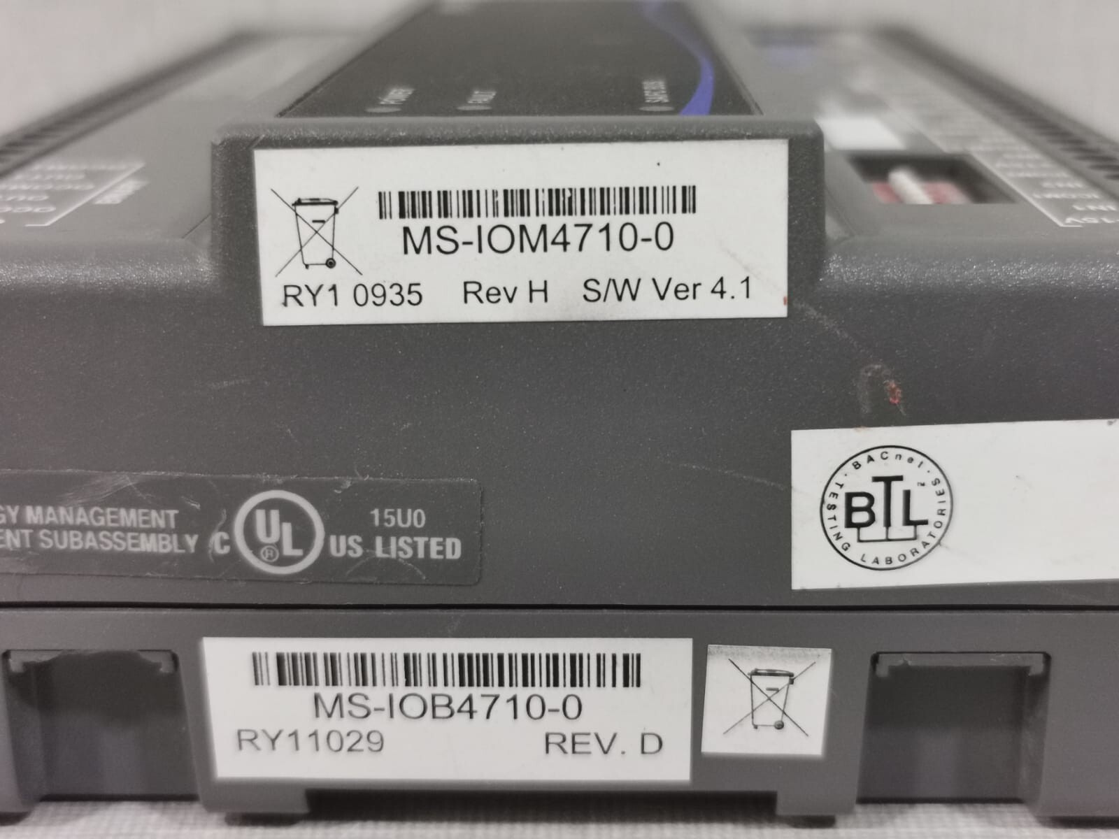 Johnson Controls MS-IOB4710-0 RY11029 REV.D JOHNSON CONTROLS MS-IOB4710-0 RY11029 REV.D I MS-IOM4710-0 RY10935 REV H/VER 4.1 3