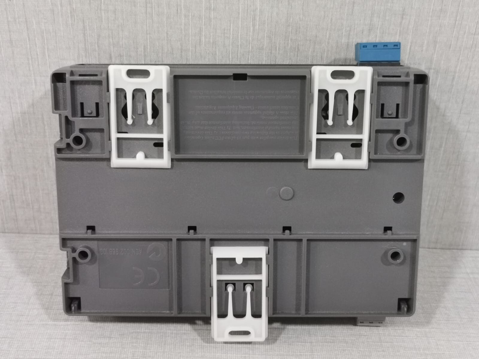 Johnson Controls MS-IOB4710-0 RY11029 REV.D JOHNSON CONTROLS MS-IOB4710-0 RY11029 REV.D I MS-IOM4710-0 RY10935 REV H/VER 4.1 8
