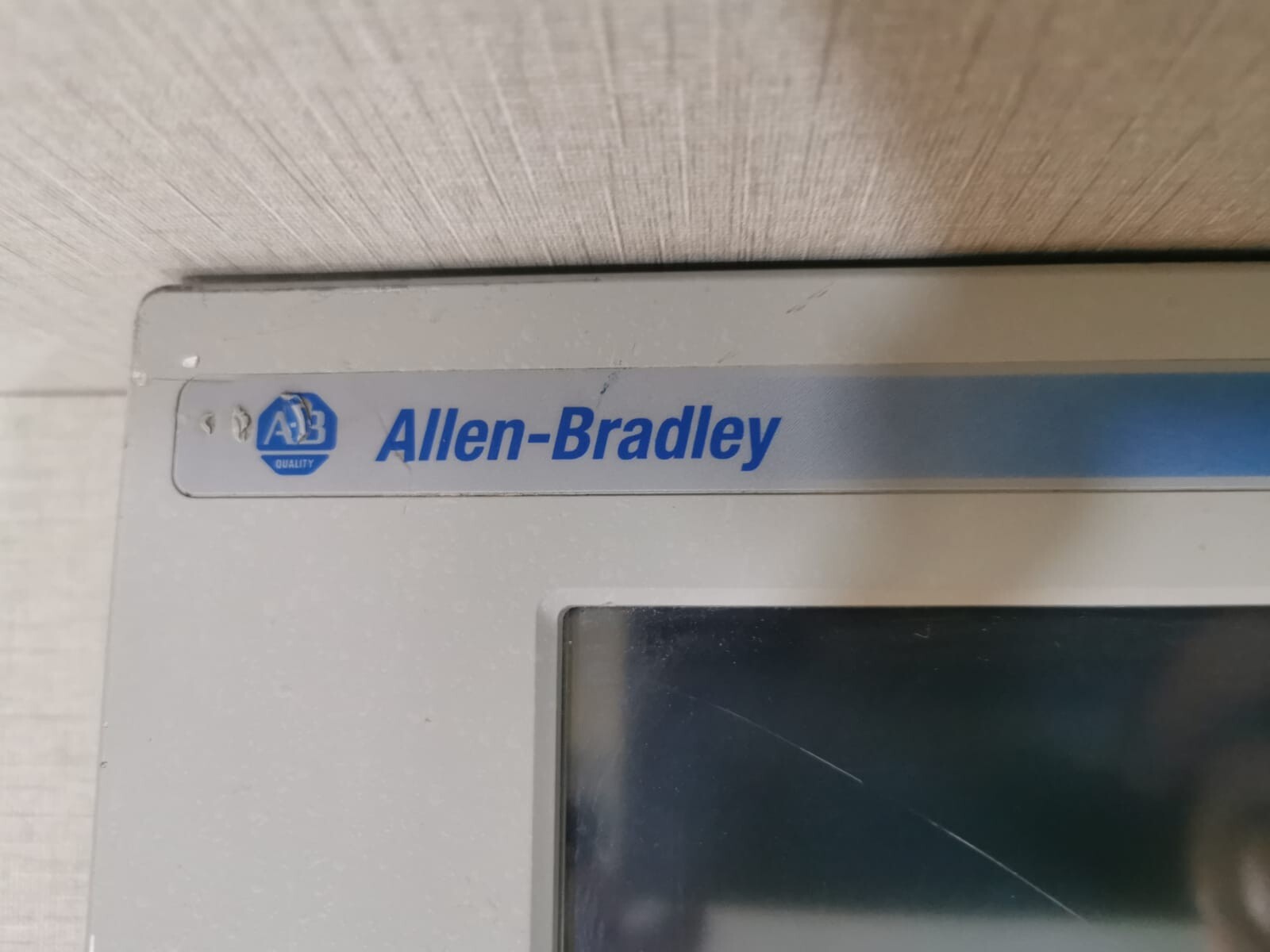 Allen-Bradley 6186-M17ALTR SER. E REV. A ALLEN-BRADLEY 6186-M17ALTR SER. E REV. A VERSAVIEW 1700M 2