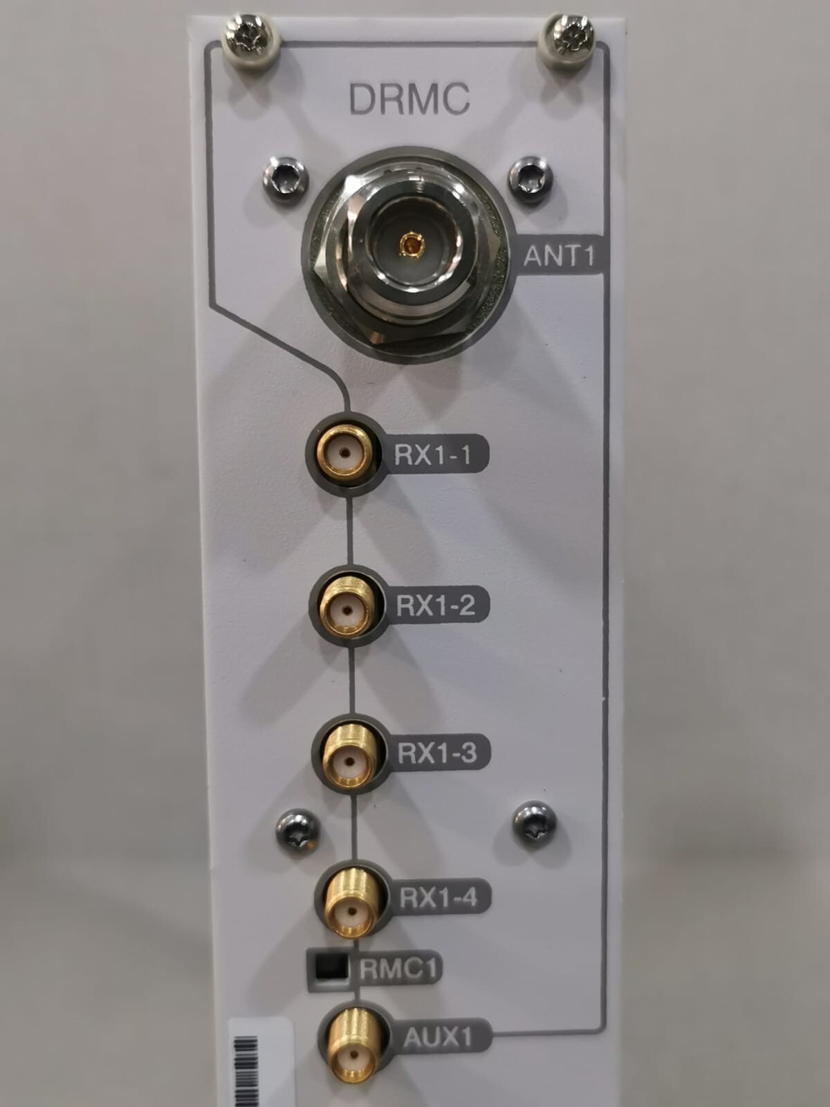 Unbranded DRMC R380-385 S390-395 DRMC 380MHz, DA7625, DRMC R380-385 S390-395 AUX1&2 RX2-4 INPUT 2 ANTENNA 2