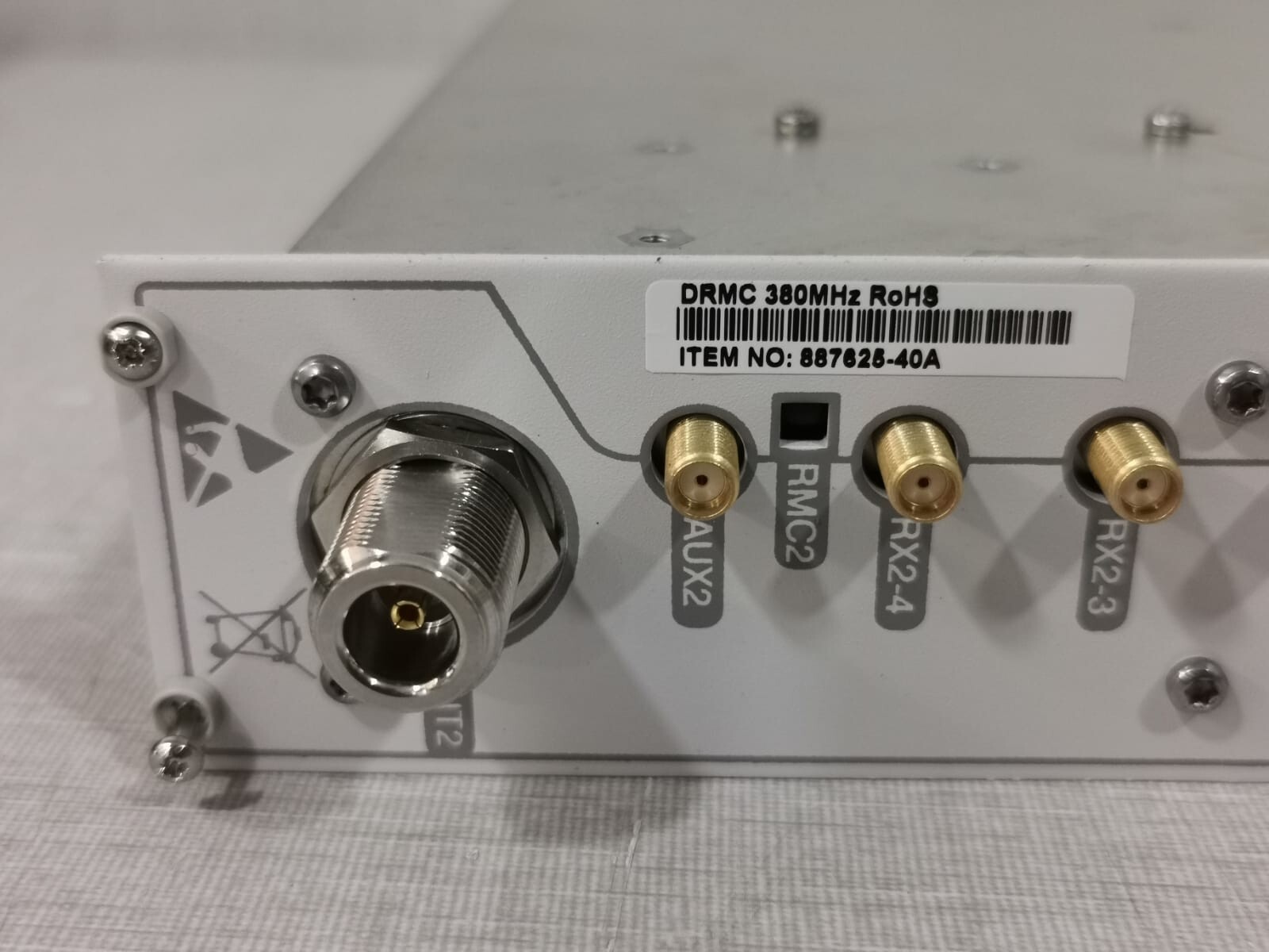 Unbranded DRMC R380-385 S390-395 DRMC 380MHz, DA7625, DRMC R380-385 S390-395 AUX1&2 RX2-4 INPUT 2 ANTENNA 6