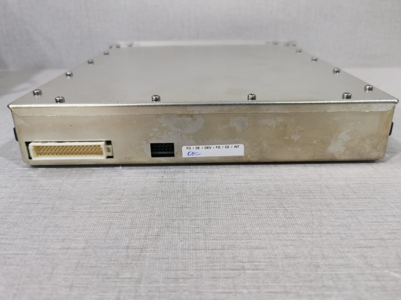 Unbranded DRMC R380-385 S390-395 DRMC 380MHz, DA7625, DRMC R380-385 S390-395 AUX1&2 RX2-4 INPUT 2 ANTENNA 9