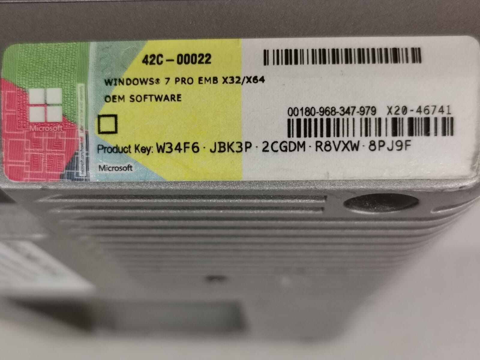 UNKNOWN ARCHMI-710P-25 DSL ARCHMI-710P-25 Fan Less Industrial Compact Size Panel PC 4