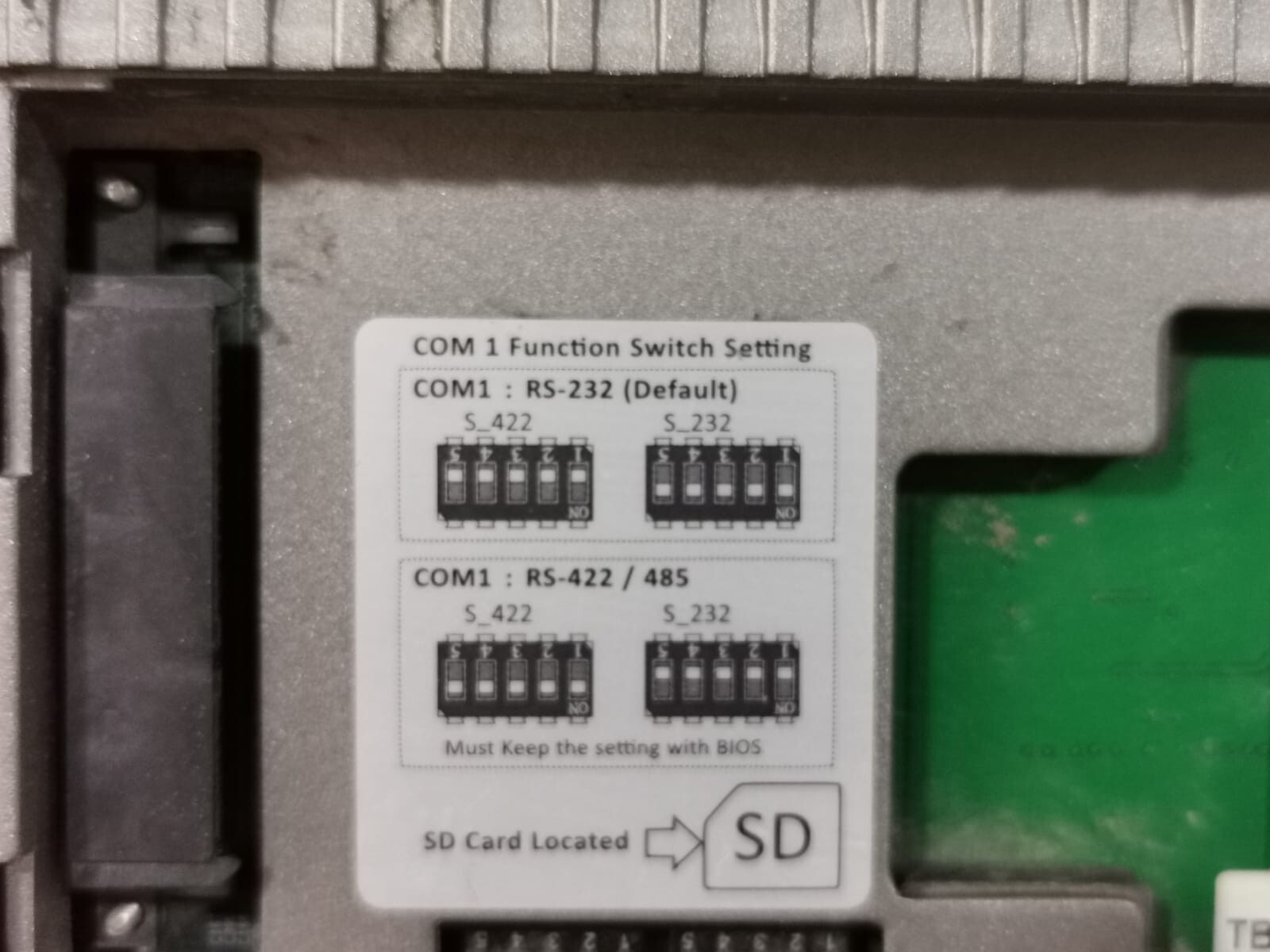 UNKNOWN ARCHMI-710P-25 DSL ARCHMI-710P-25 Fan Less Industrial Compact Size Panel PC 9