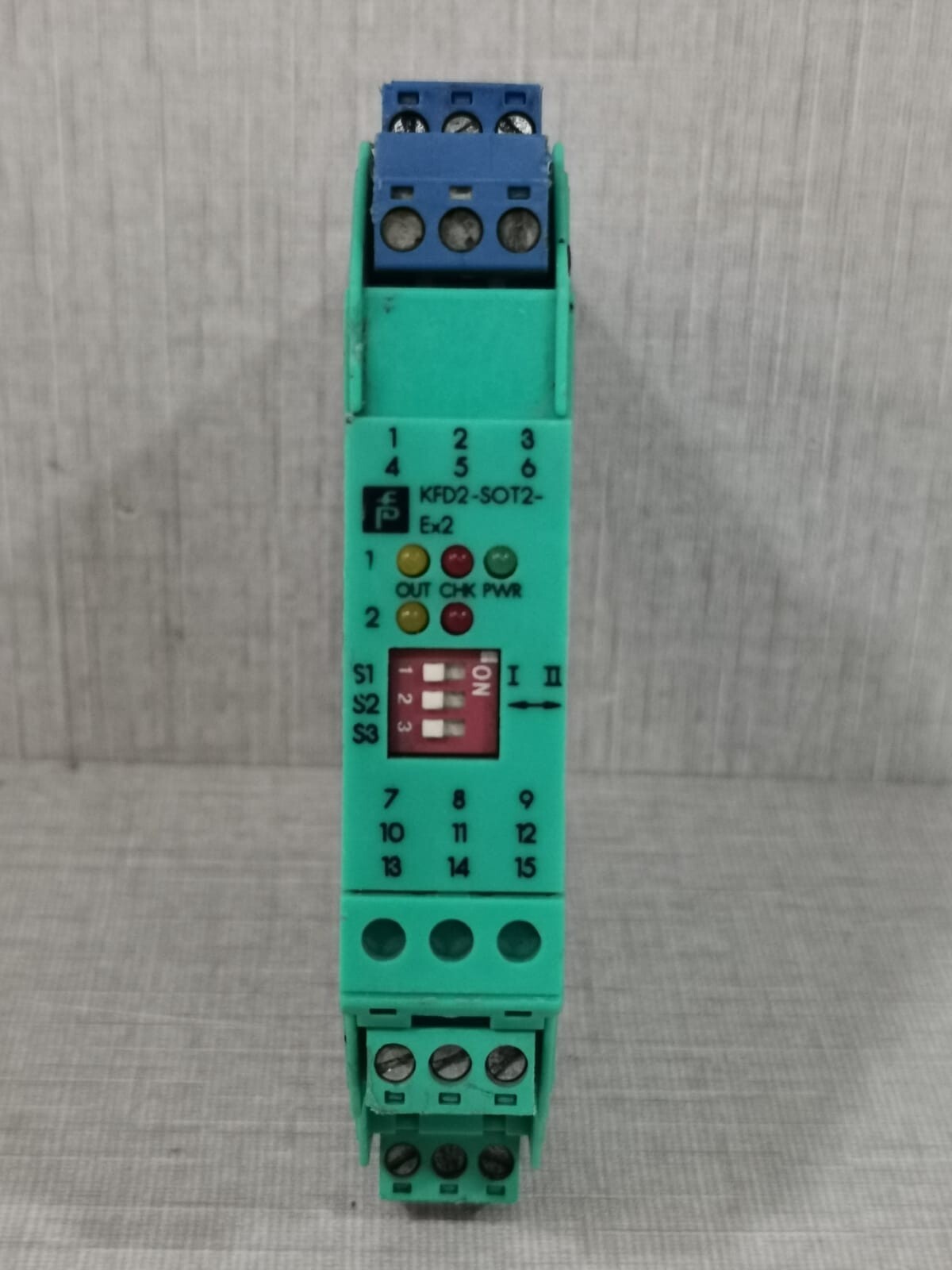 Pepperl+Fuchs KFD2-SOT2-EX2 PEPPERL+FUCHS KFD2-SOT2-Ex2 109563s K-SYSTEM SWITCH AMPLIFIER 4