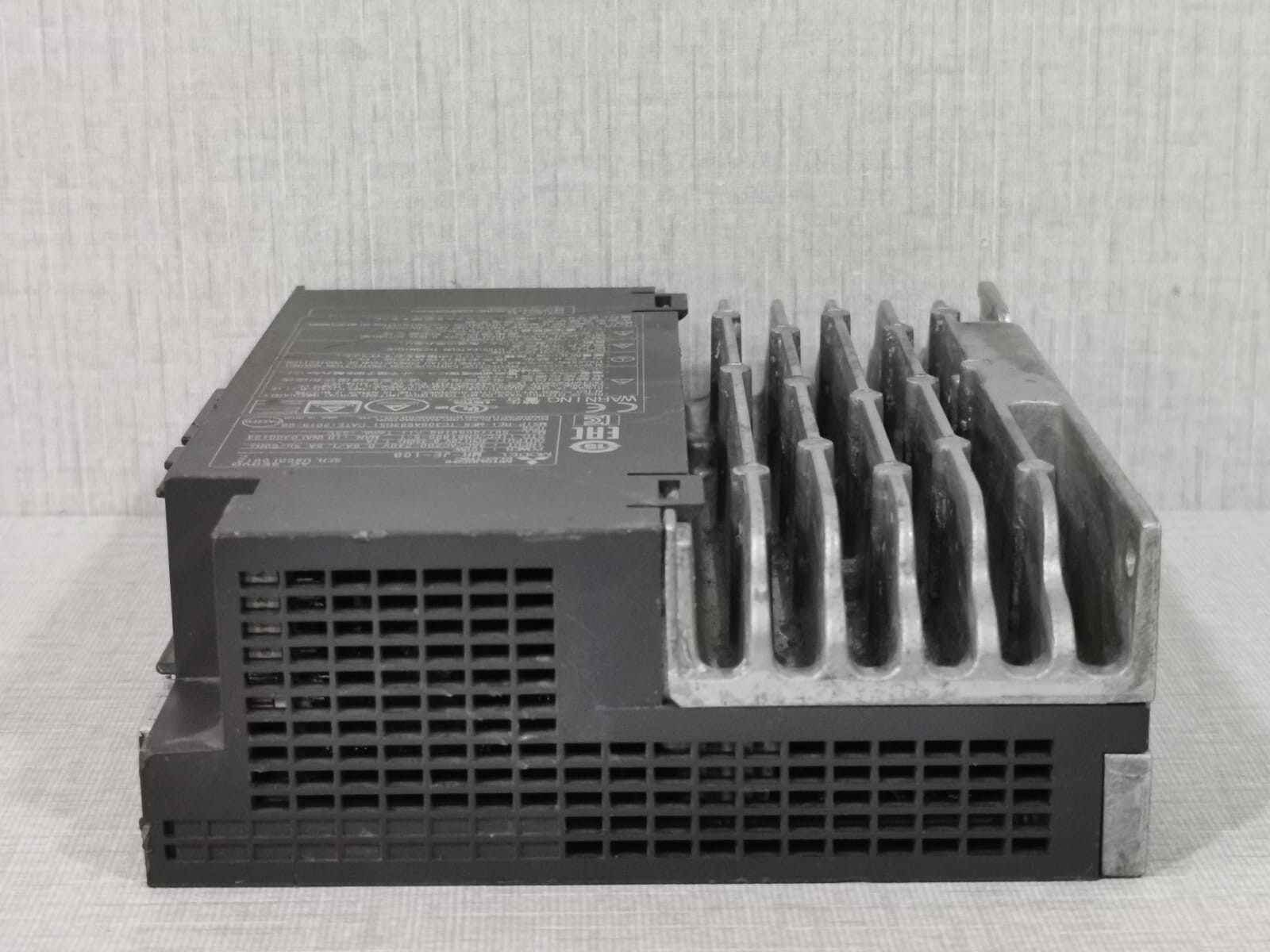Mitsubishi JE-10B Mitsubishi MR-JE-10B MRJE10B Servo Drive 7