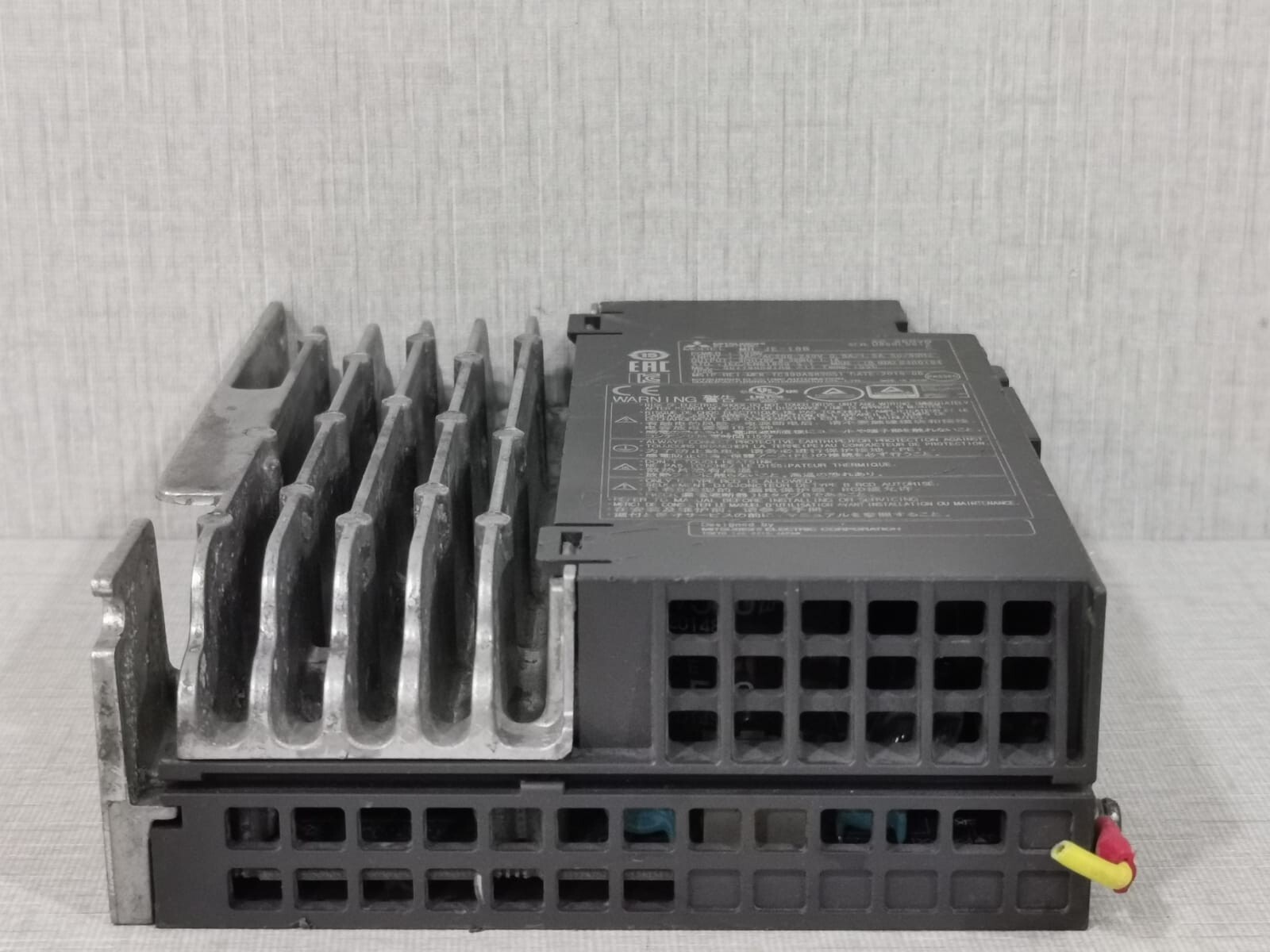 Mitsubishi JE-10B Mitsubishi MR-JE-10B MRJE10B Servo Drive 8
