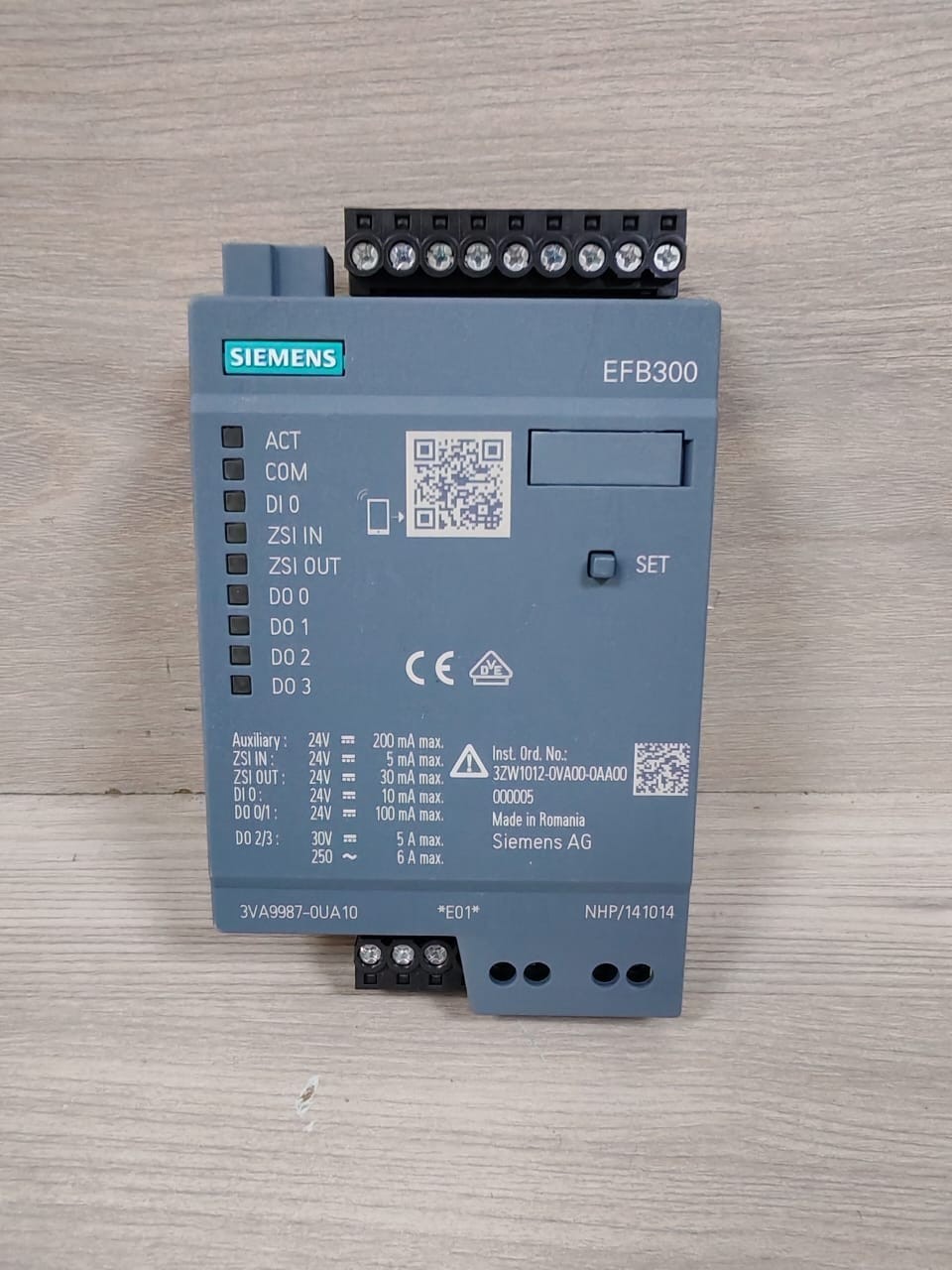 Siemens EFB300 SIEMENS EFB300 3VA9987-0UA10 EXTERNAL FUNCTION BOX 24V DC 2