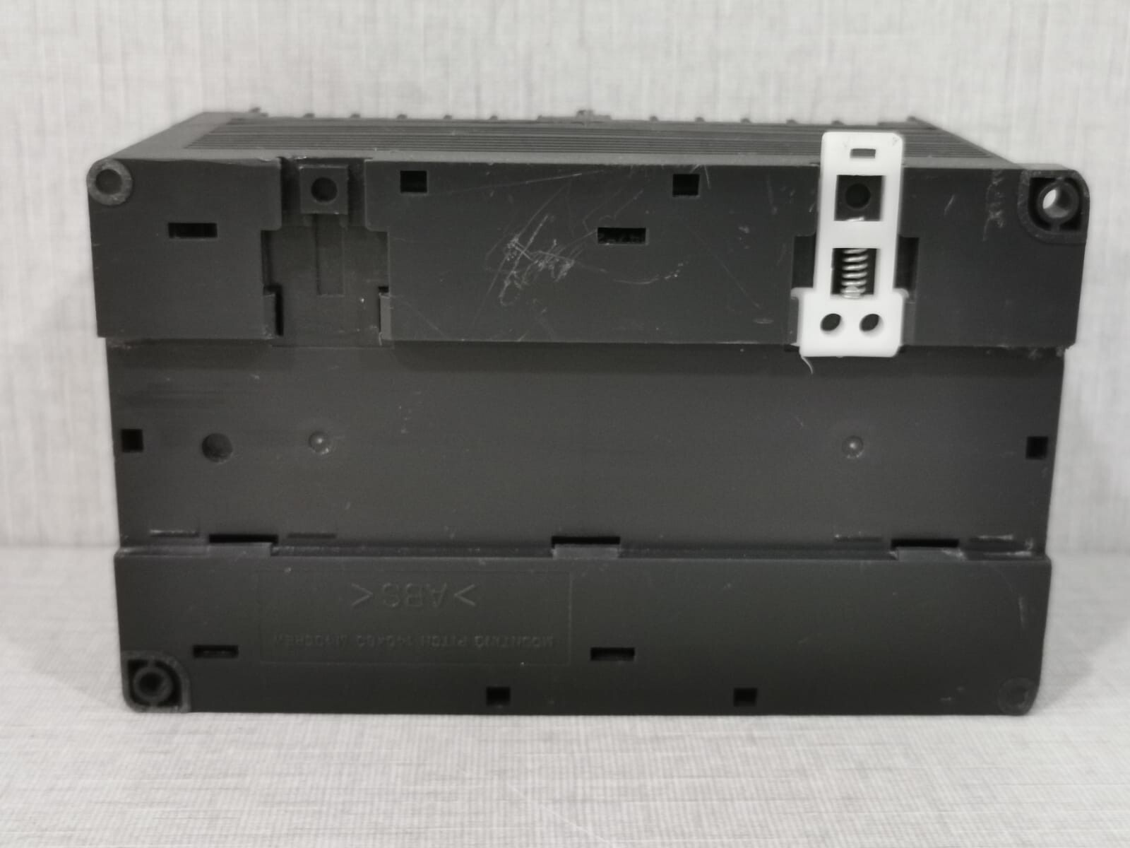 GE IC200UDR010-BG GE Fanuc Versamax IC200UDR010-BG Micro Controller 24VDC/240VAC Module 7