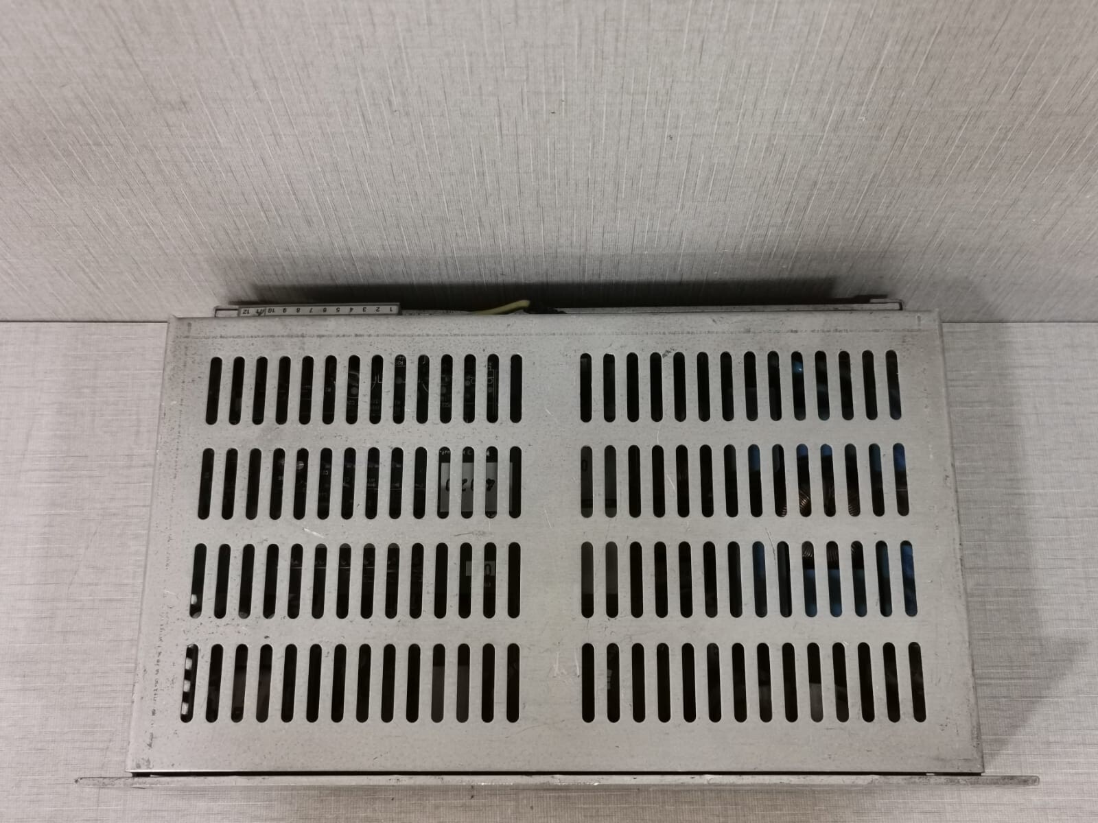 ZIEHL-ABEGG D400B001 ZIEHL-ABEGG ECDRIVE D400B001 400V 3-50/60Hz 10