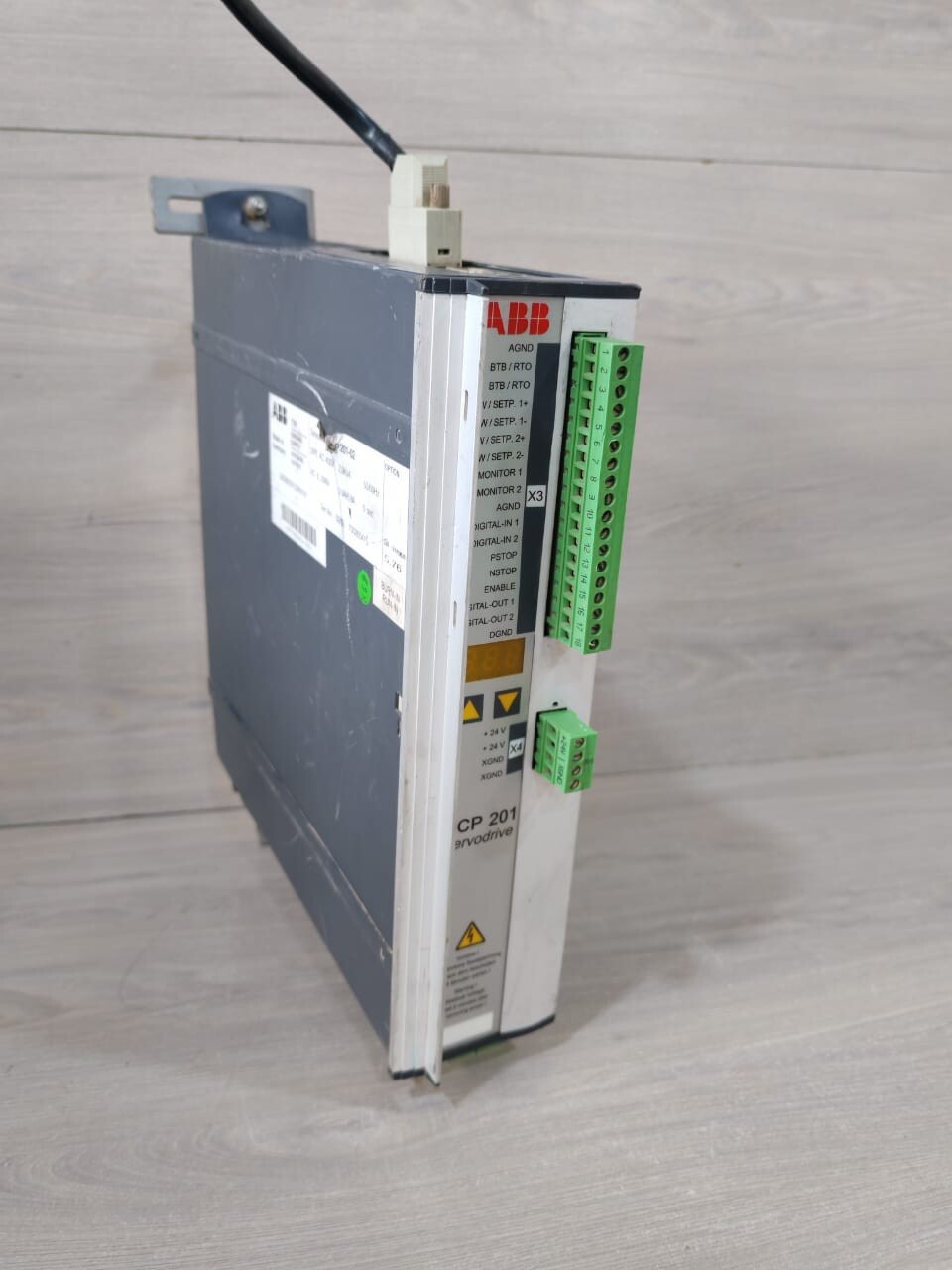 ABB ACP201-02 ABB ACP201-02 3ADM200132R0101 SW VER.5.76 SERVO DRIVE 400V 3