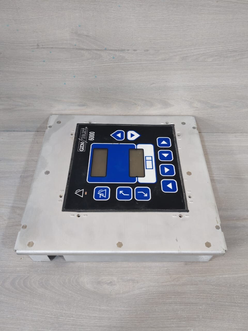 Woodward 8406-002 REV.AC WOODWARD GEN PART 6000 8406-002 REV.AC CONTROLLER 12VDC 240VAC 8