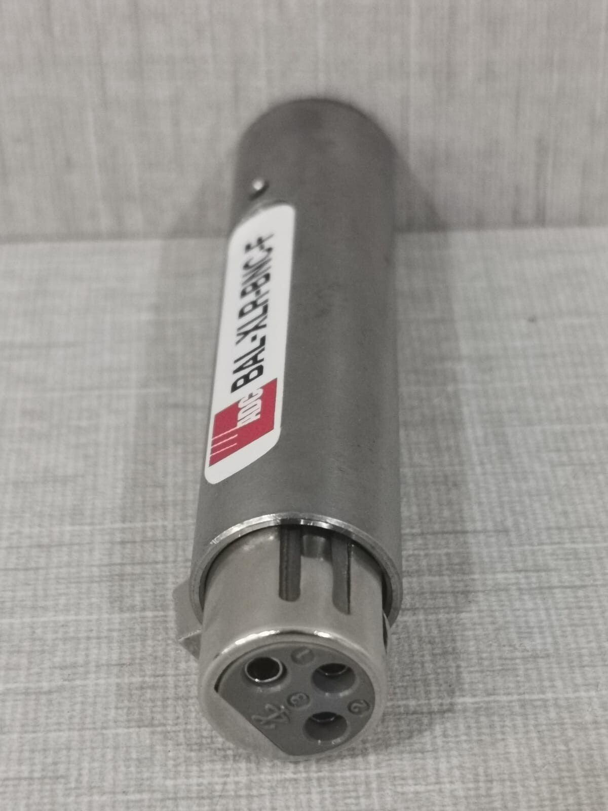 ADC BAL-XLR-BNC-F ADC BAL-XLR-BNC-F Heavy Duty Audio Connector 4