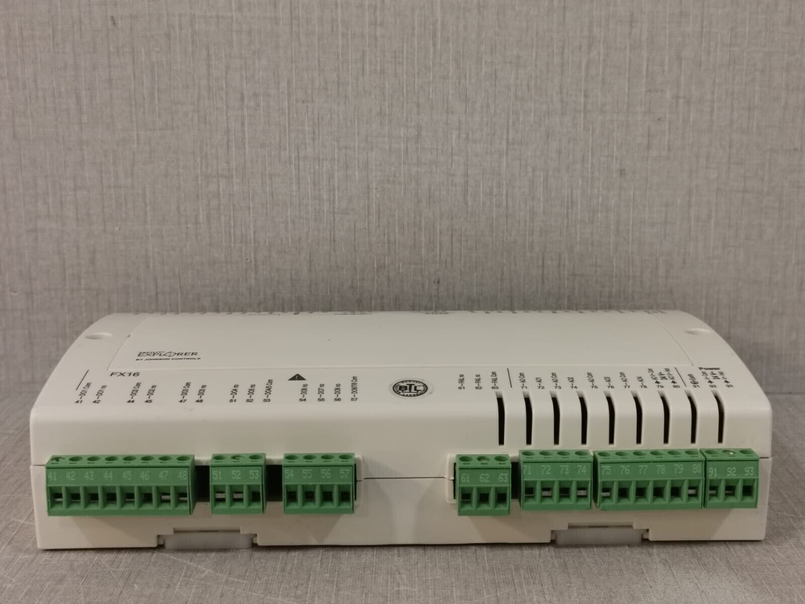 Johnson Controls FX16X04-000C Johnson Controls FX16 LP-FX16X04-000C W/ Damaged Case 5