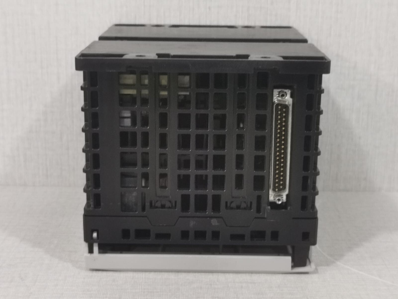 Allen-Bradley 1756-PA75R/A ALLEN-BRADLEY 1756-PA75R/A Ser. A CONTROLLOGIX AC REDUNDANT POWER SUPPLY 7