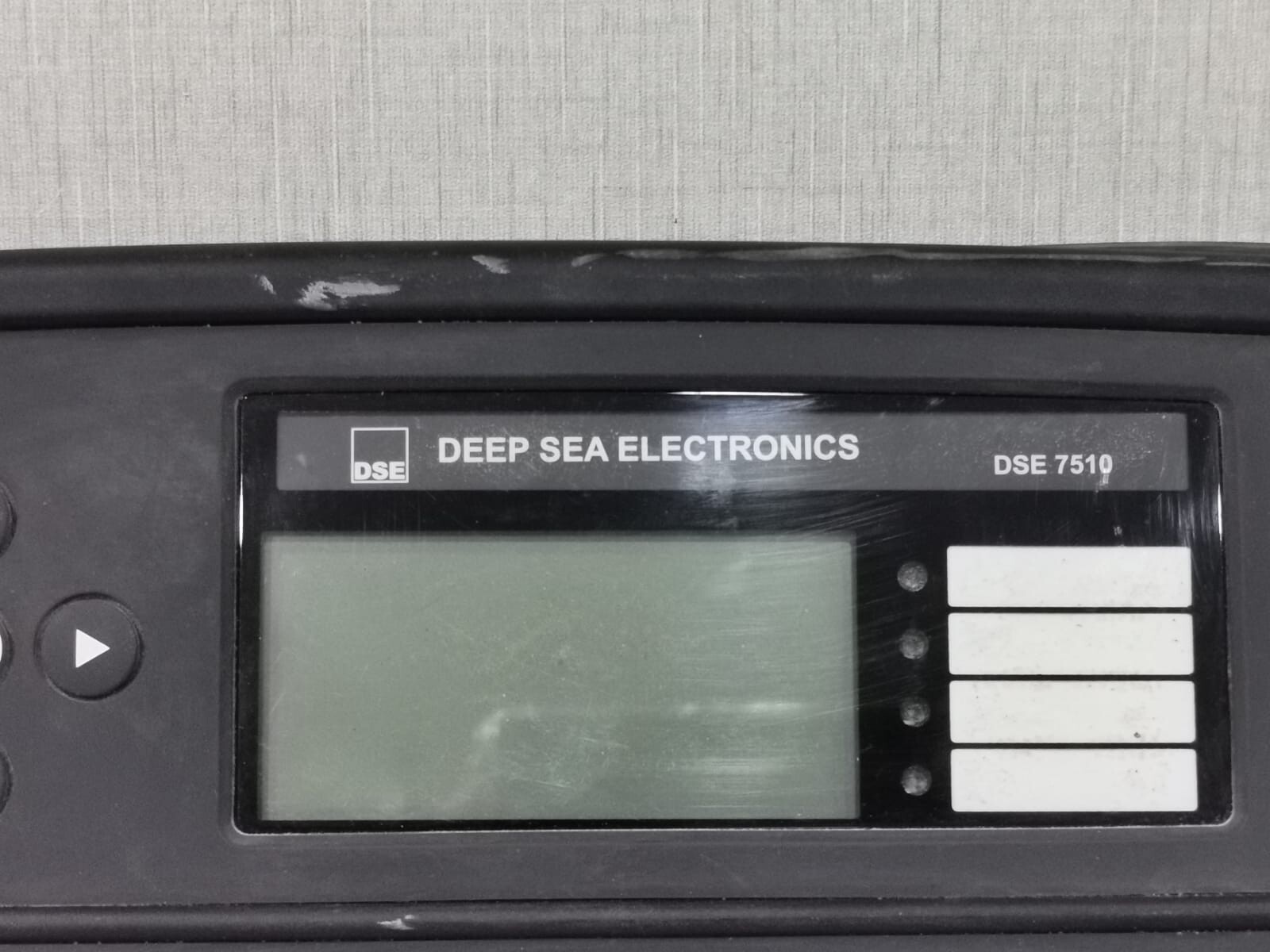 Deep Sea Electronics DSE 7510 Deep Sea Electronics DSE 7510 MK1 Controller - 7510 004 21 7