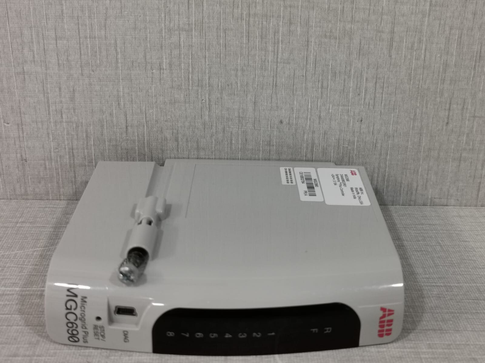 ABB 2VAA008023R01 ABB MicroGrid Plus MGC690 Symphony Plus Controller 2VAA008023R01 7