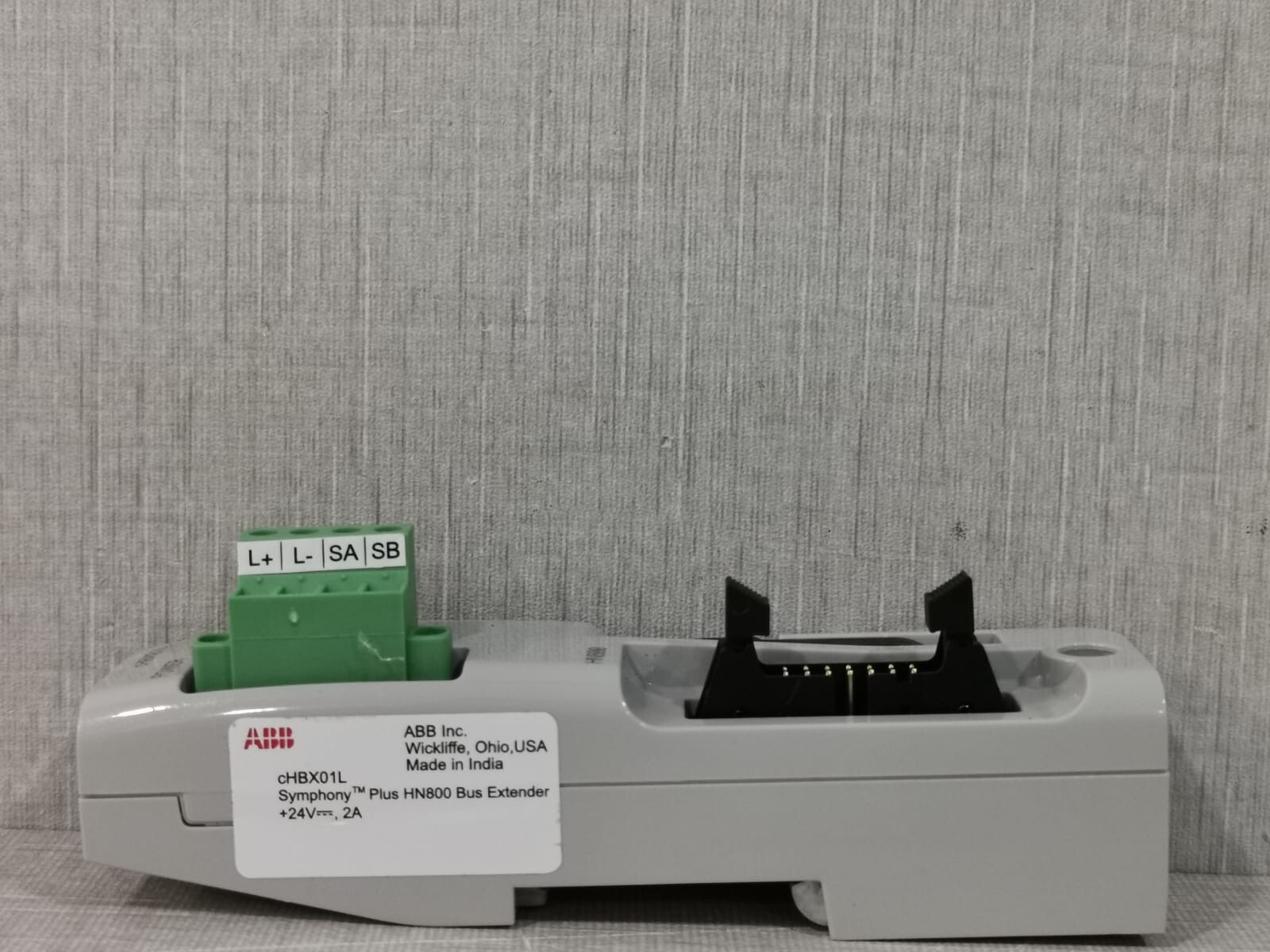 ABB CHBX01L ABB cHBX01L Symphony Plus HN800 Bus Extender 9