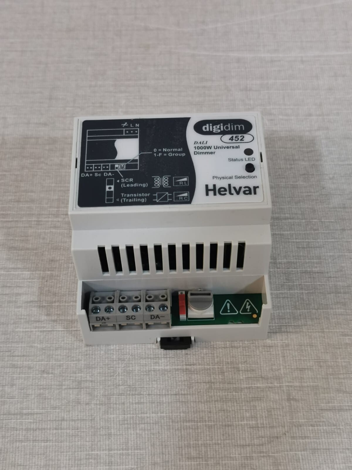 Helvar 452 HELVAR DigiDim 452 DALI 1kW Universal Dimmer 8
