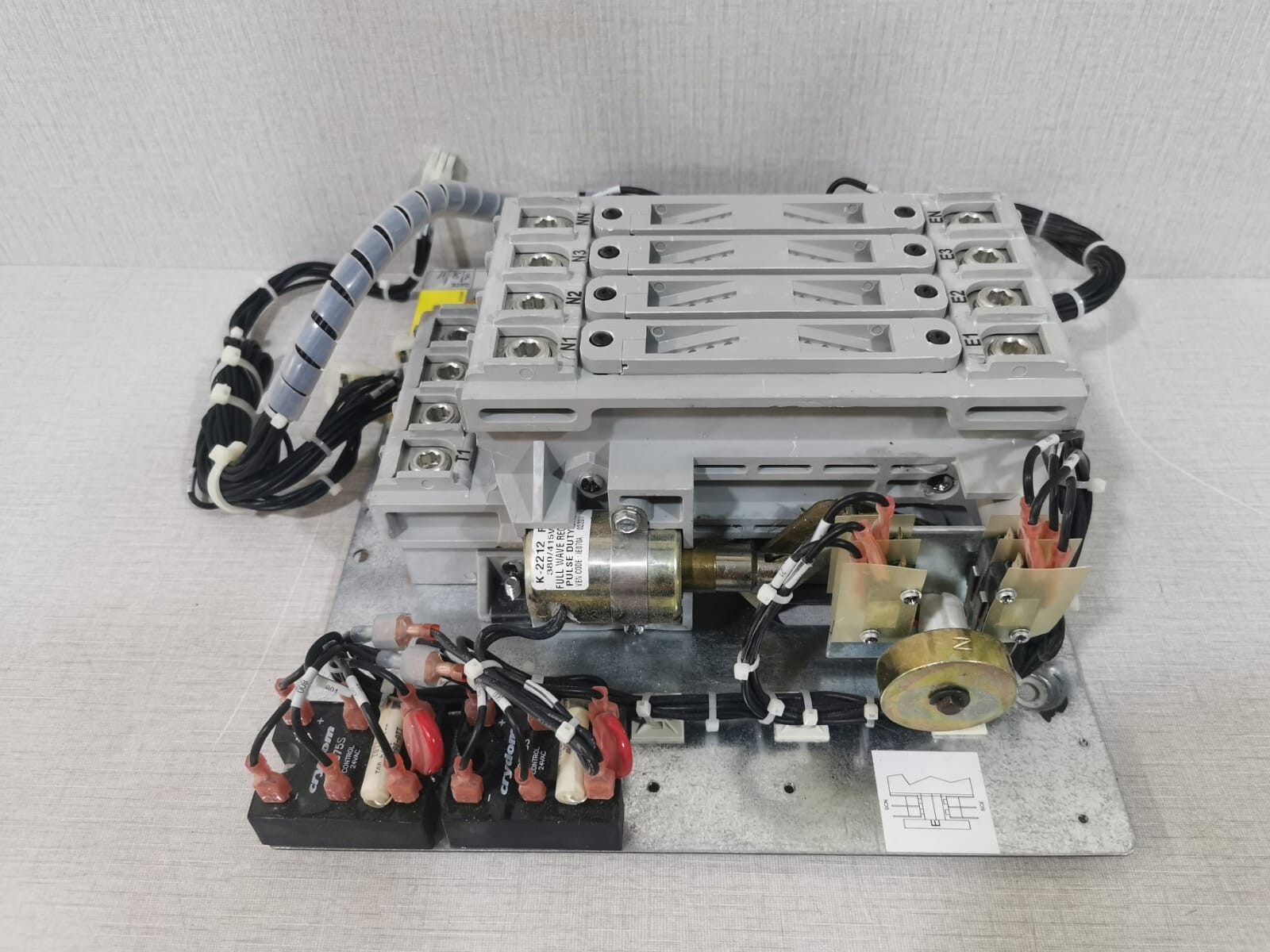 GE ZS2SB01041-95N602X GE ZENITH CONTROLS ZS2SB01041-95N602X AUTOMATIC TRANSFER SWITCH 100 AMP 3 PHASE 5