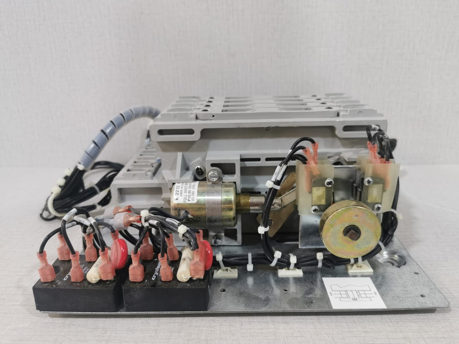 GE ZS2SB01041-95N602X GE ZENITH CONTROLS ZS2SB01041-95N602X AUTOMATIC TRANSFER SWITCH 100 AMP 3 PHASE 8
