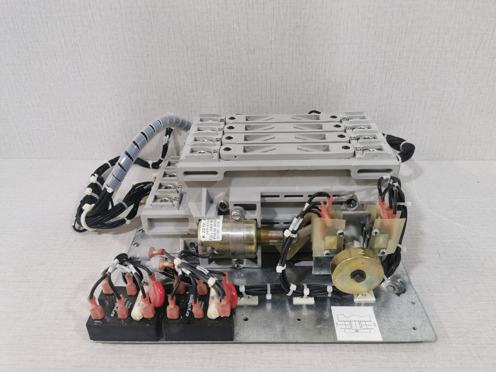 GE ZS2SB01041-95N602X GE ZENITH CONTROLS ZS2SB01041-95N602X AUTOMATIC TRANSFER SWITCH 100 AMP 3 PHASE 9