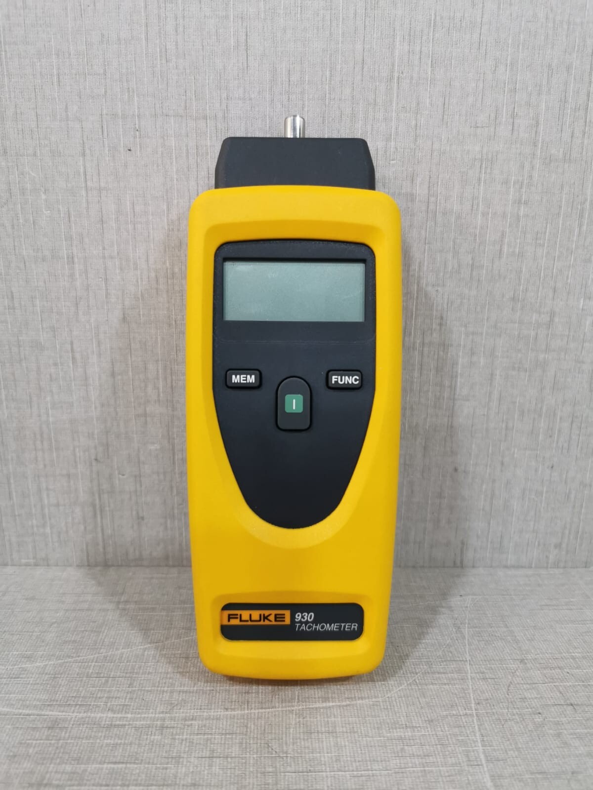 Fluke FLUKE-930 FLUKE 930 Tachometer WITHOUT BATTERY 3