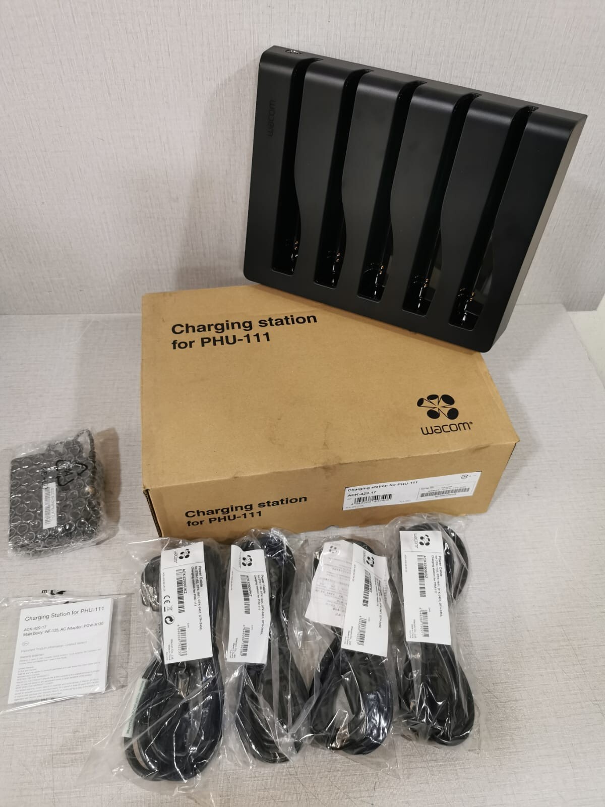 WACOM INF-A135 Charging Station for PHU-111