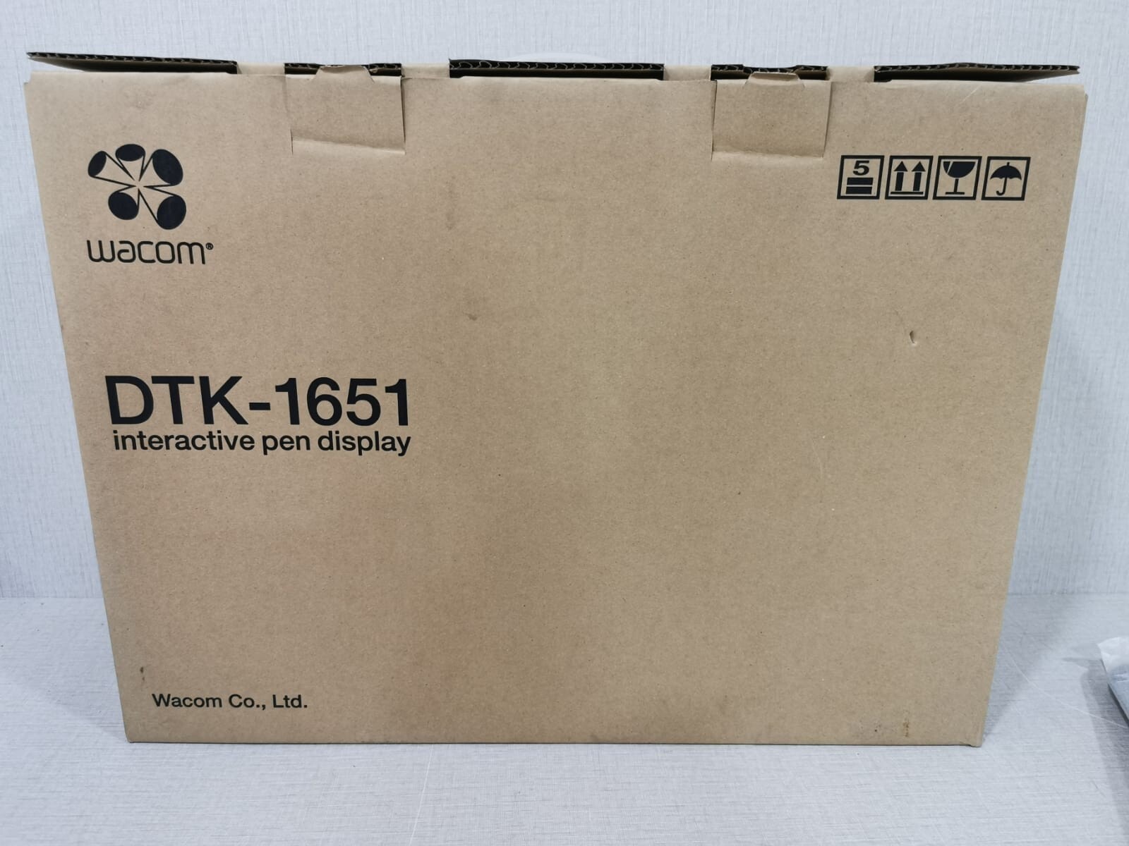 Wacom DTK-1651/K0 WACOM DTK-1651 InterActive Pen Display DTK-1651/K0 8