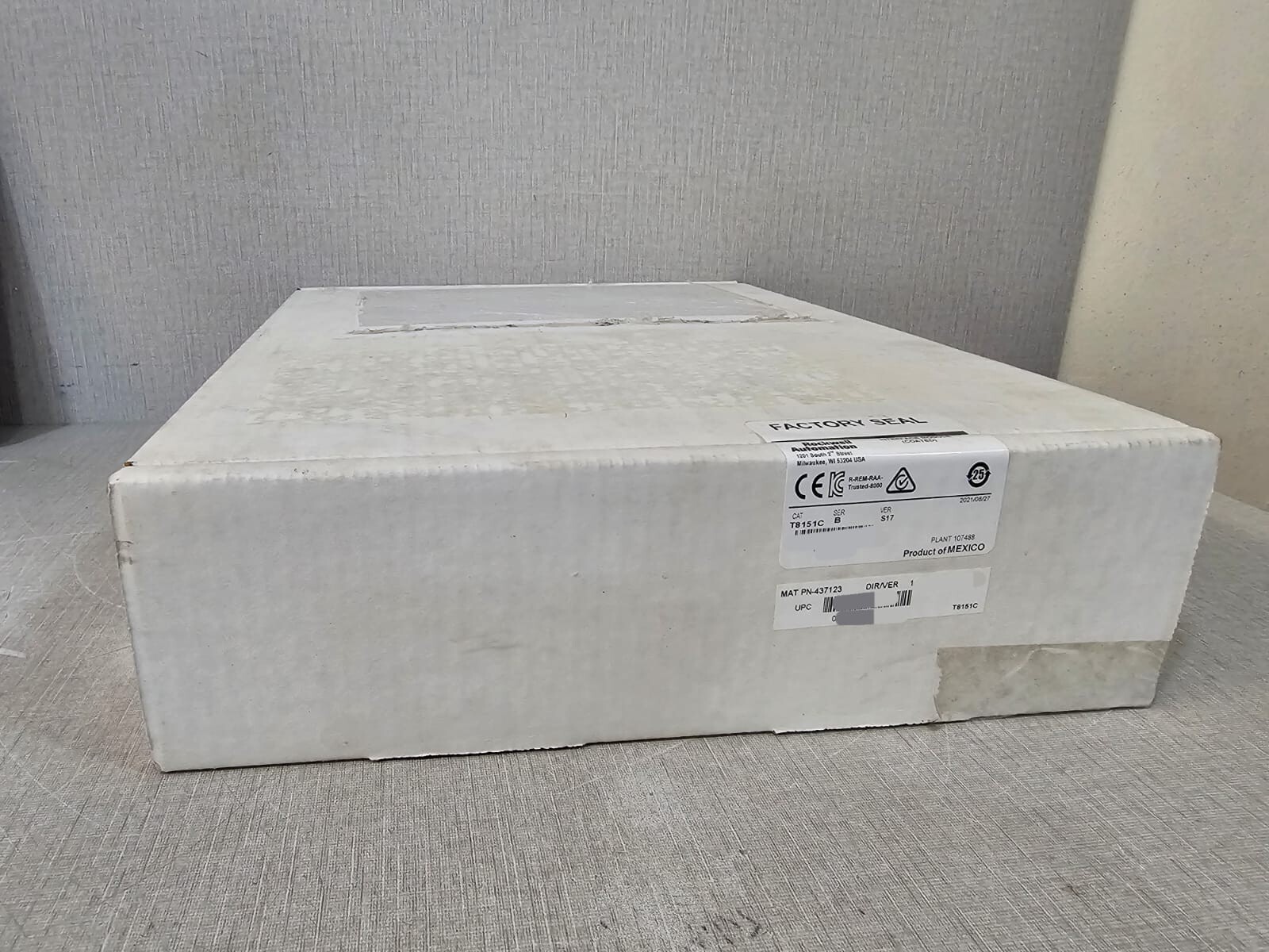 Rockwell T8151C Rockwell Automation T8151C SerB Ver S17 Trusted Comms. Interface Module Sealed 3