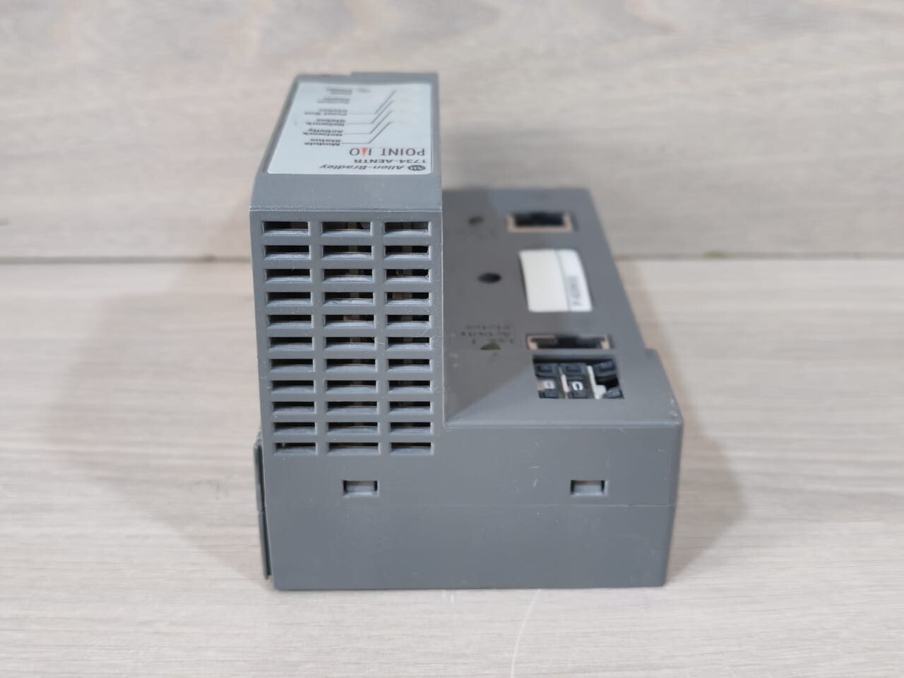 Allen-Bradley 1734-AENTR Allen Bradley 1734-AENTR Ethernet Adapter Module 9