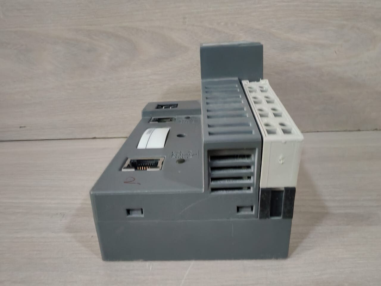 Allen-Bradley 1734-AENTR Allen Bradley 1734-AENTR Ethernet Adapter Module 10